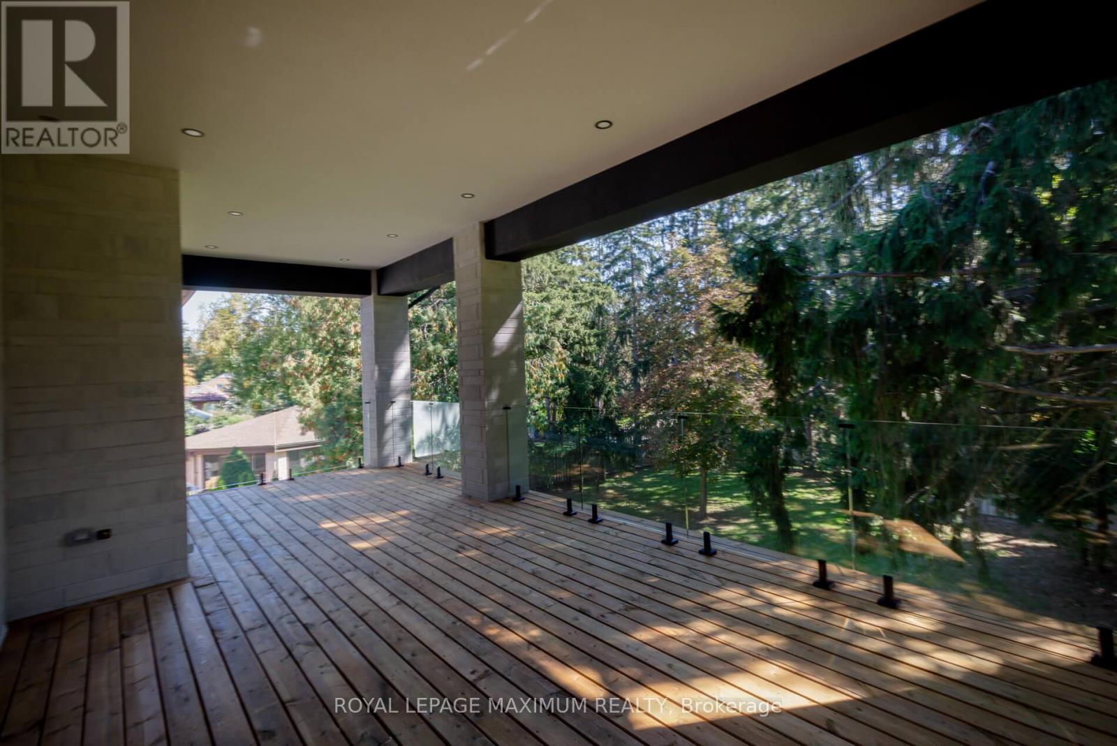 












67 DAVIDSON DRIVE

,
Vaughan,




Ontario
L4L1M2

