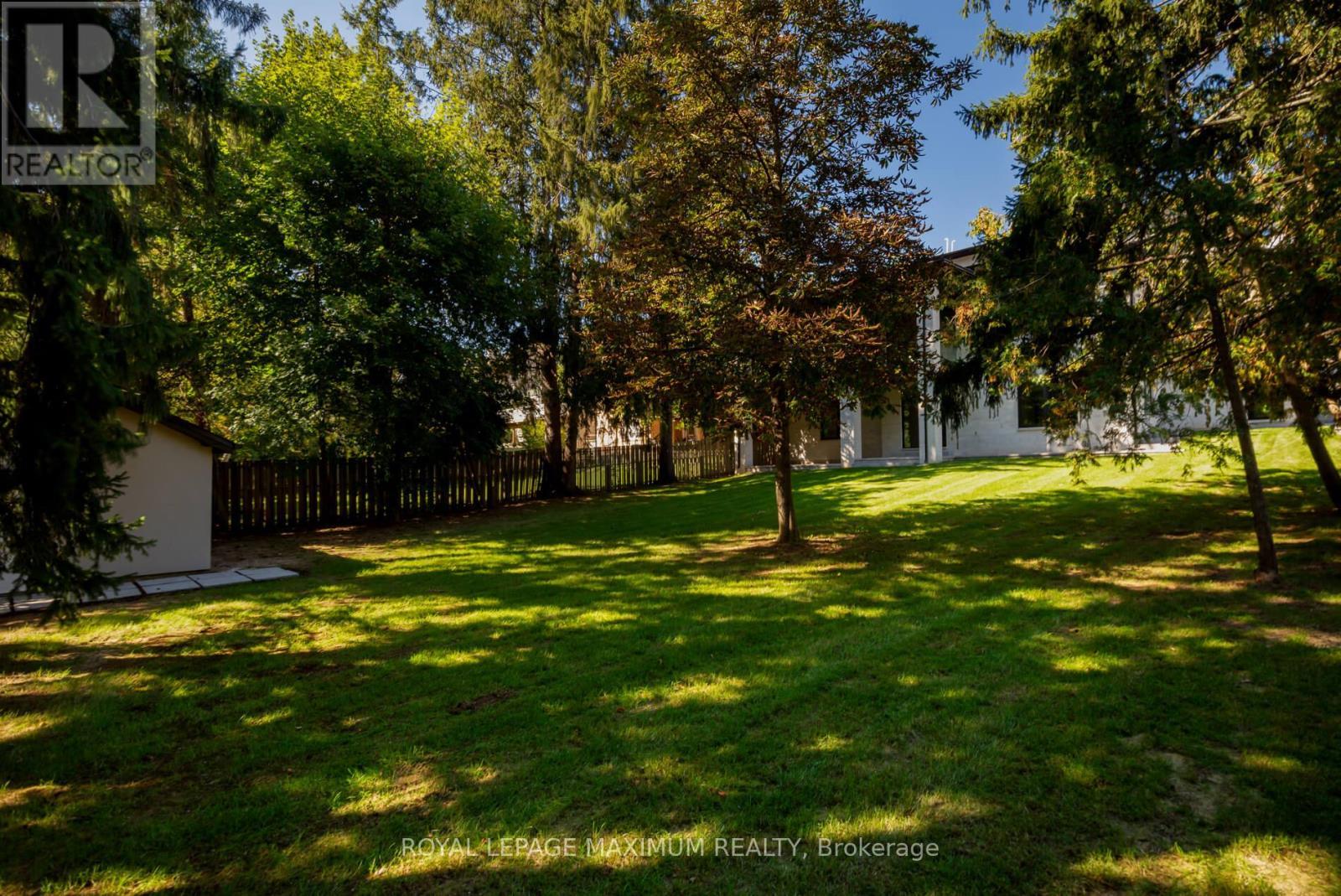 












67 DAVIDSON DRIVE

,
Vaughan,




Ontario
L4L1M2

