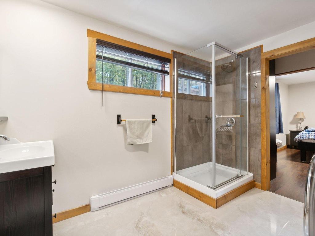 









1303


Rue Trudel

,
Mont-Tremblant,




QC
J8E2L4

