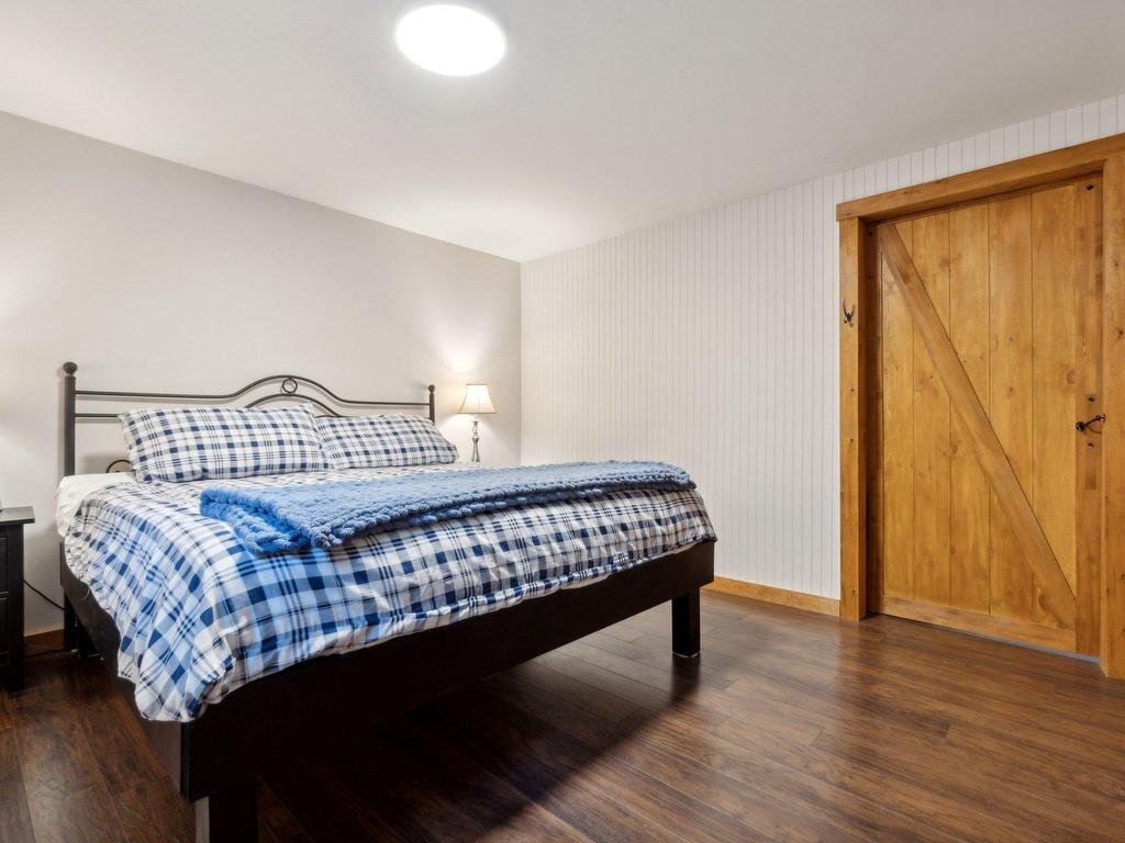 









1303


Rue Trudel

,
Mont-Tremblant,




QC
J8E2L4

