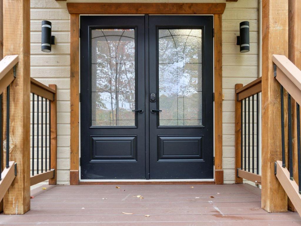 









1303


Rue Trudel

,
Mont-Tremblant,




QC
J8E2L4

