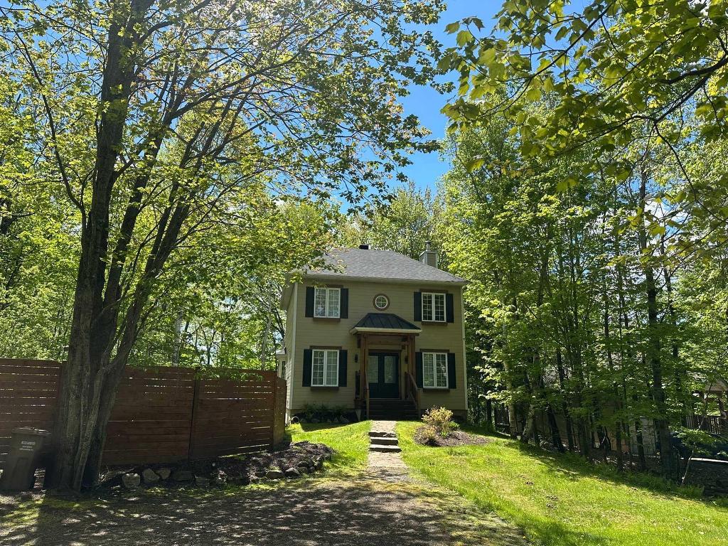 









1303


Rue Trudel

,
Mont-Tremblant,




QC
J8E2L4

