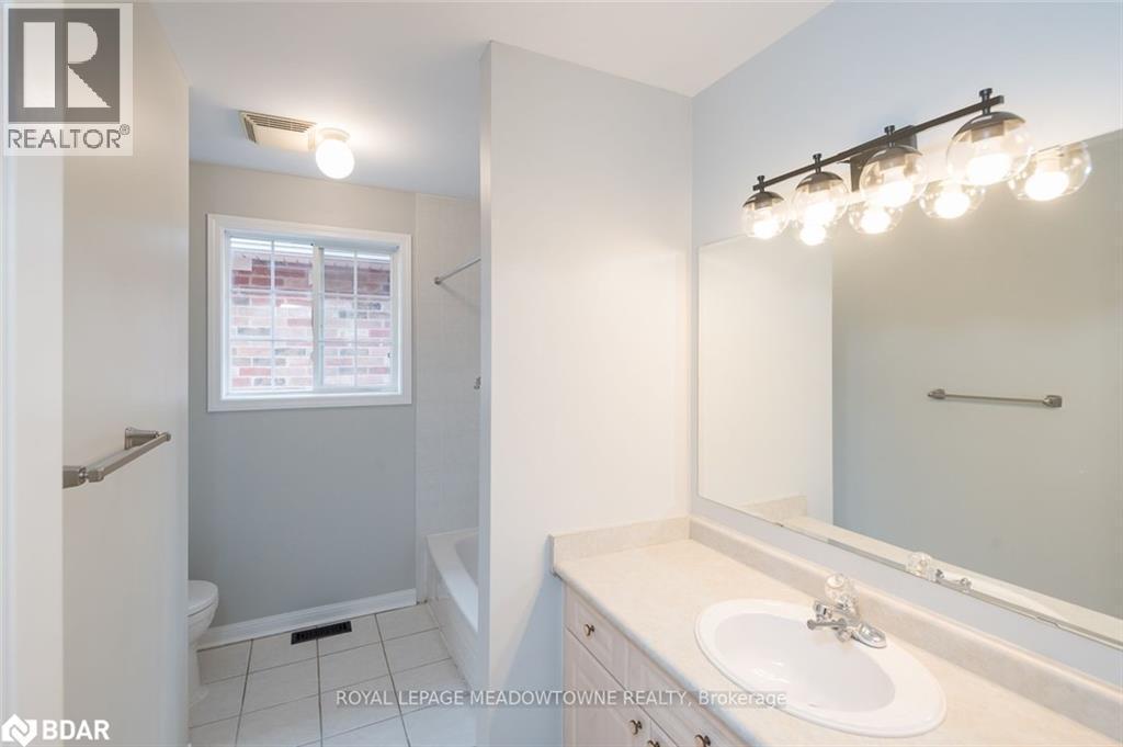 












833 WATSON Terrace

,
Milton,




Ontario
L9T5Z8

