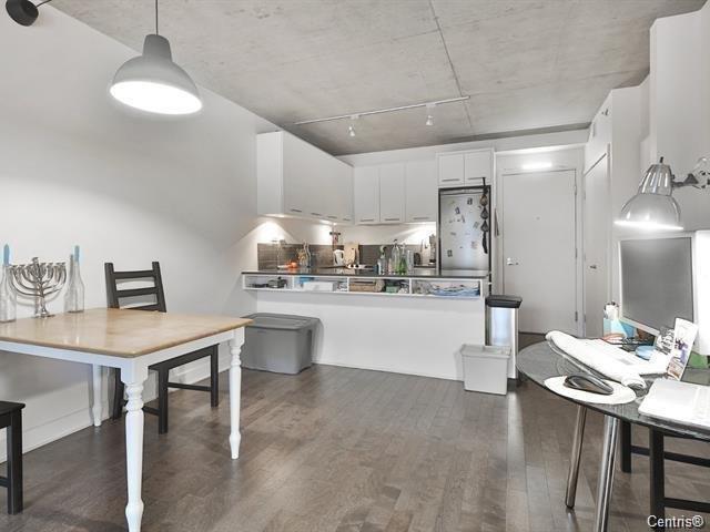 









1414


Rue Chomedey

, 661,
Montréal (Ville-Marie),




QC
H3H0A2

