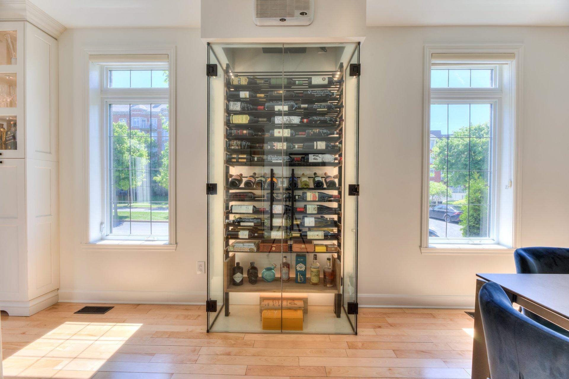 









2017Z


Boul. Alexis-Nihon

,
Montréal (Saint-Laurent),




QC
H4R3C4

