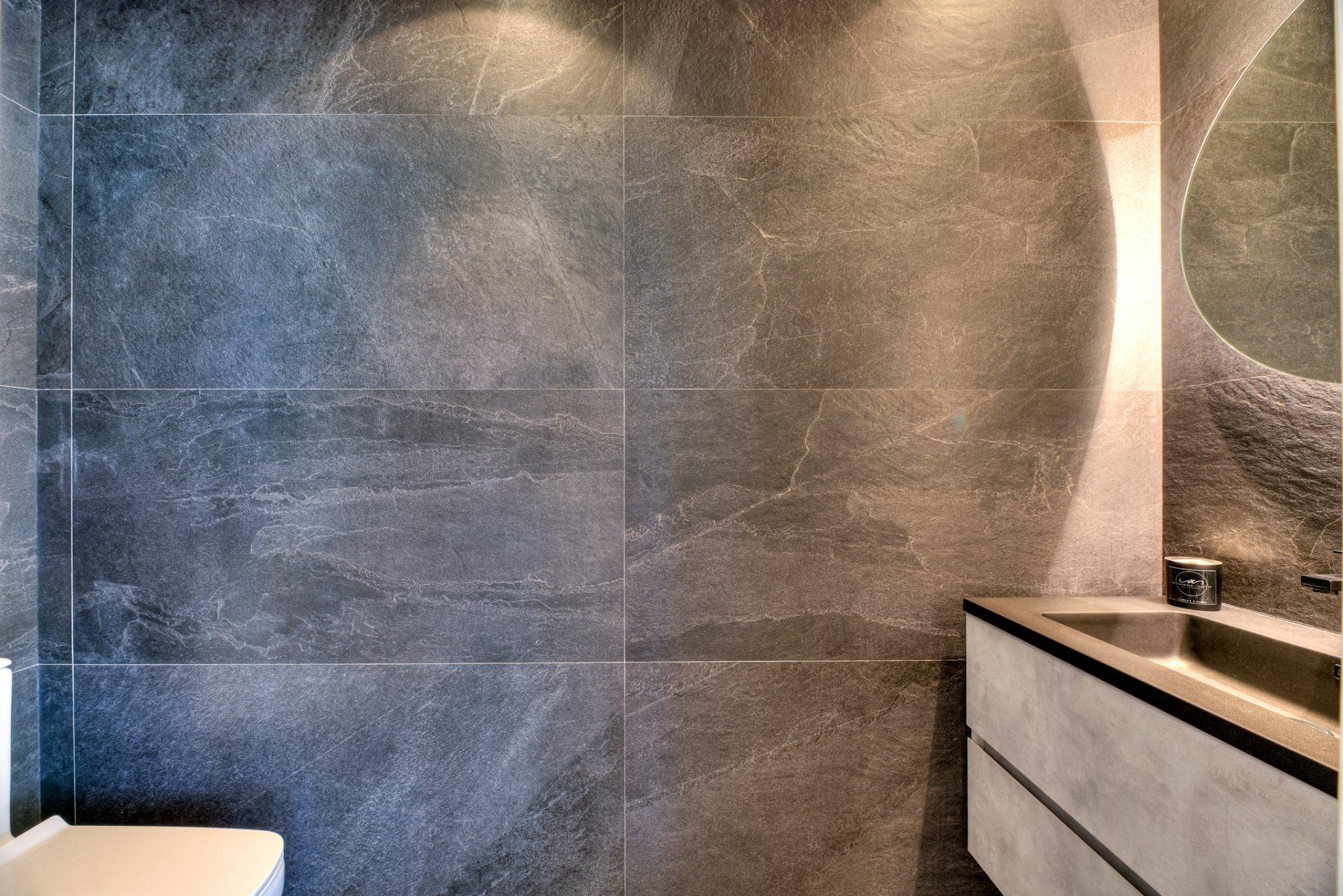 









2017Z


Boul. Alexis-Nihon

,
Montréal (Saint-Laurent),




QC
H4R3C4

