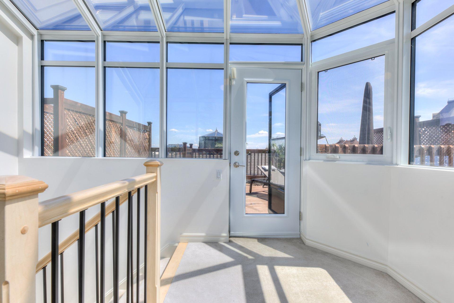 









2017Z


Boul. Alexis-Nihon

,
Montréal (Saint-Laurent),




QC
H4R3C4

