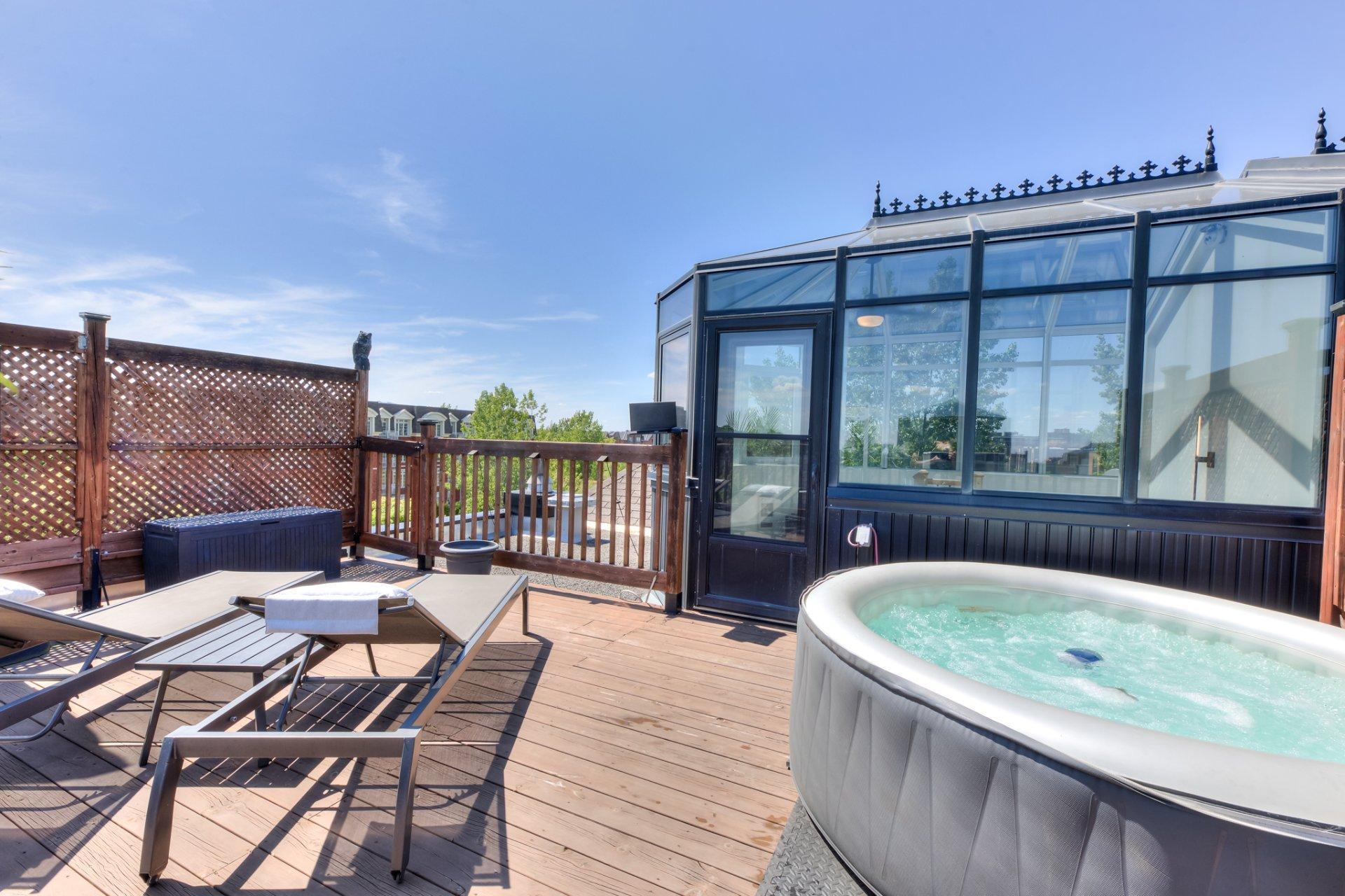 









2017Z


Boul. Alexis-Nihon

,
Montréal (Saint-Laurent),




QC
H4R3C4

