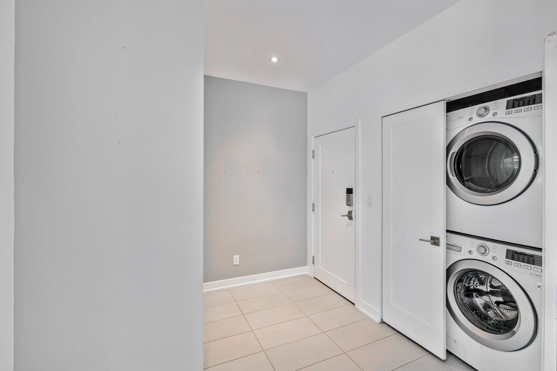 









415


Rue de l'Atmosphère

, 406,
Gatineau (Aylmer),




QC
J8J0W8

