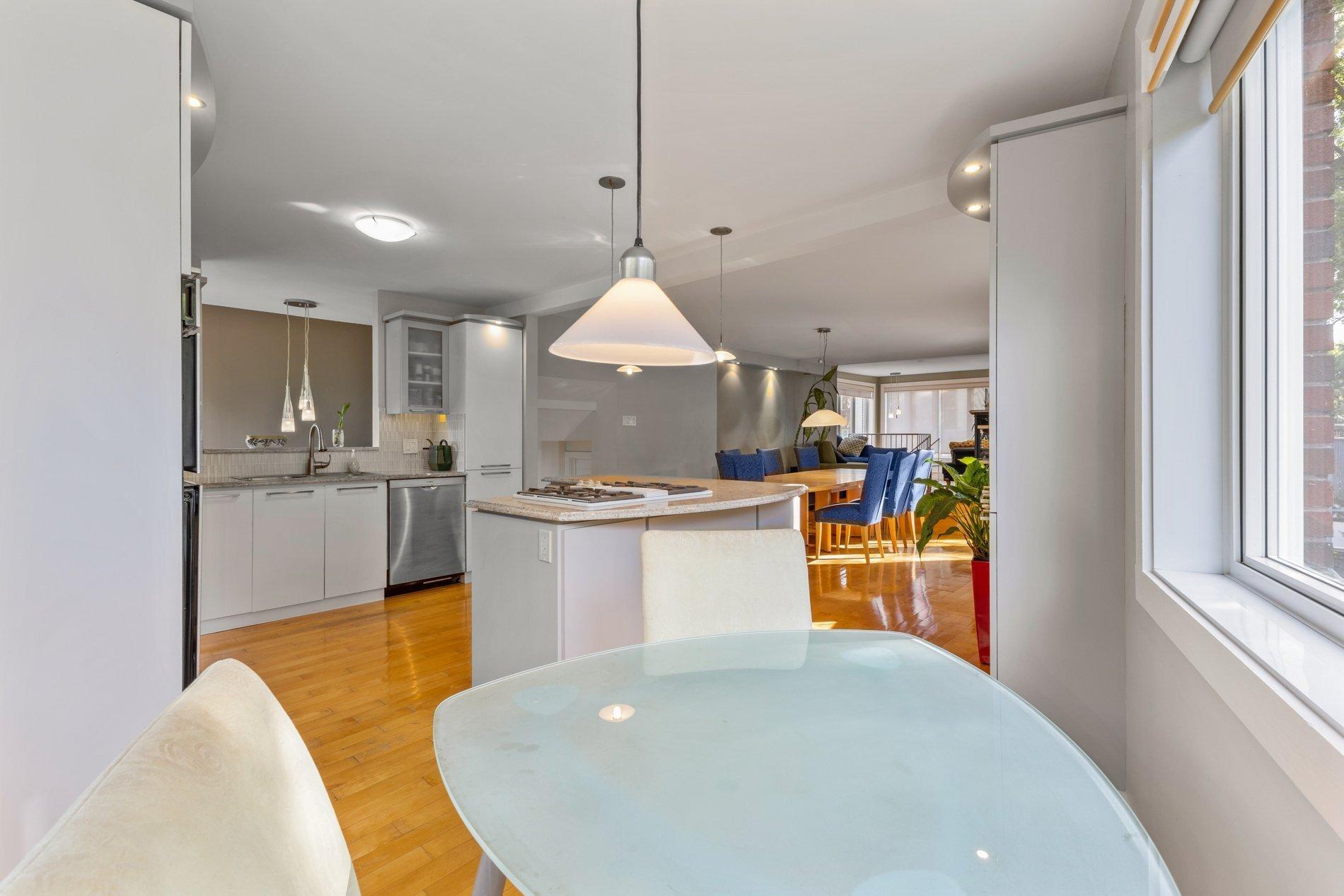 









10790


Rue André-Jobin

,
Montréal (Ahuntsic-Cartierville),




QC
H2B2W2

