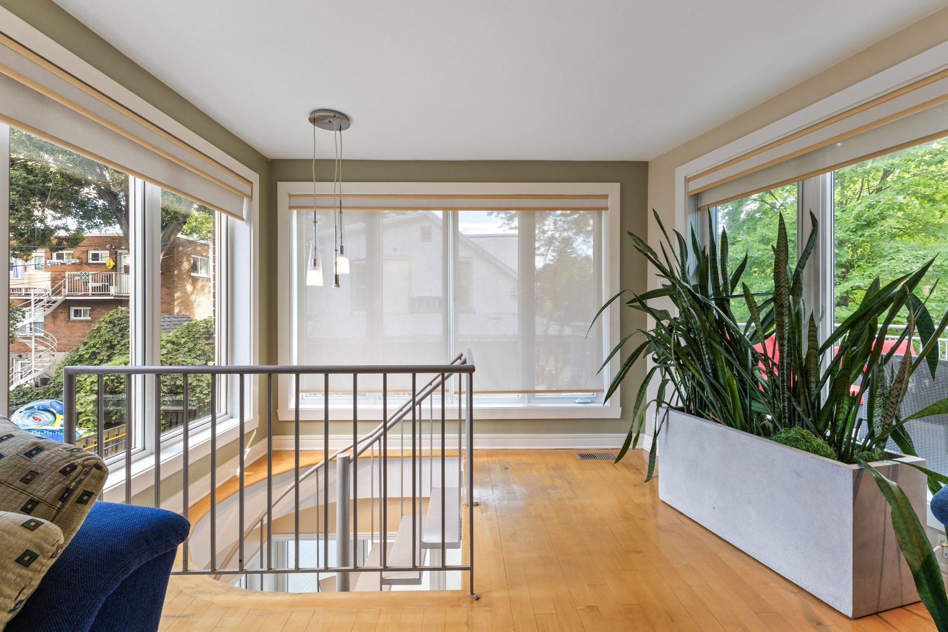 









10790


Rue André-Jobin

,
Montréal (Ahuntsic-Cartierville),




QC
H2B2W2

