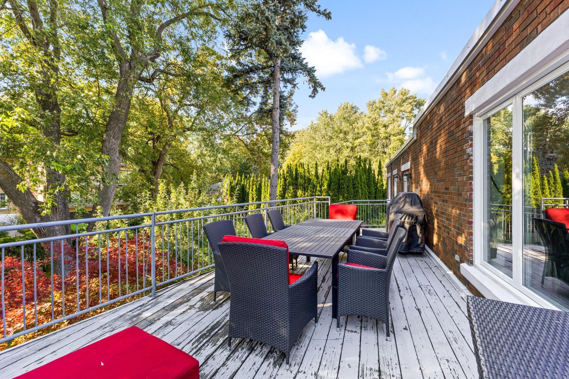 









10790


Rue André-Jobin

,
Montréal (Ahuntsic-Cartierville),




QC
H2B2W2

