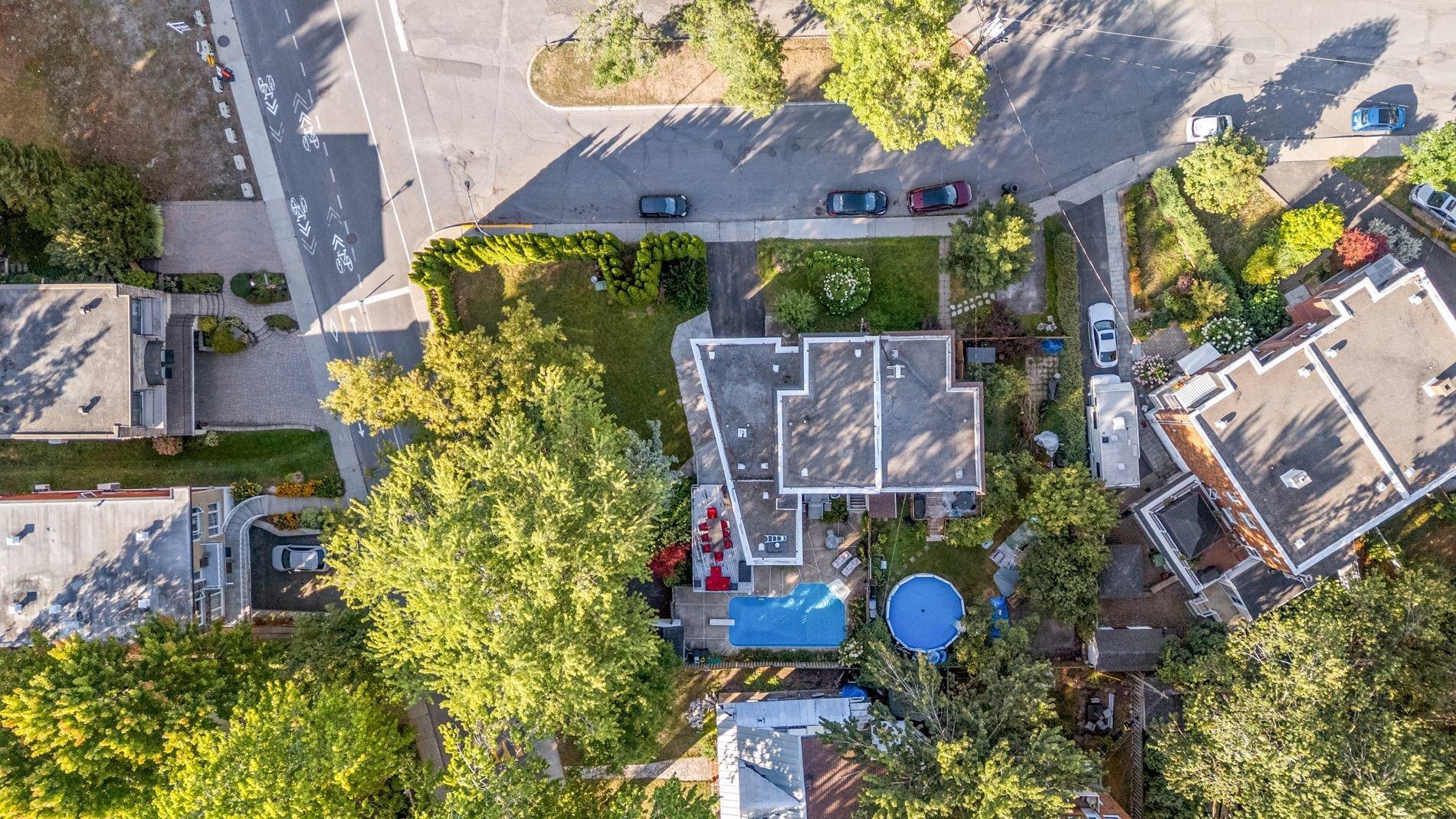 









10790


Rue André-Jobin

,
Montréal (Ahuntsic-Cartierville),




QC
H2B2W2

