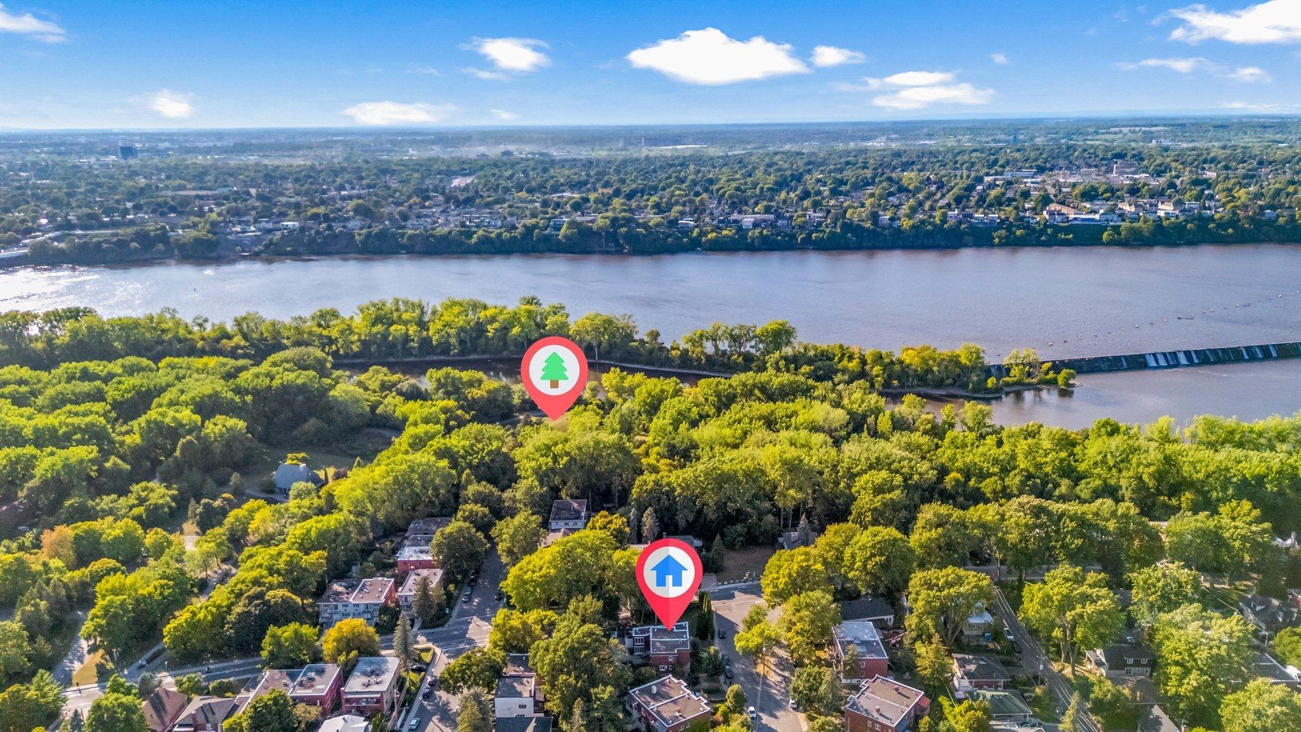 









10790


Rue André-Jobin

,
Montréal (Ahuntsic-Cartierville),




QC
H2B2W2

