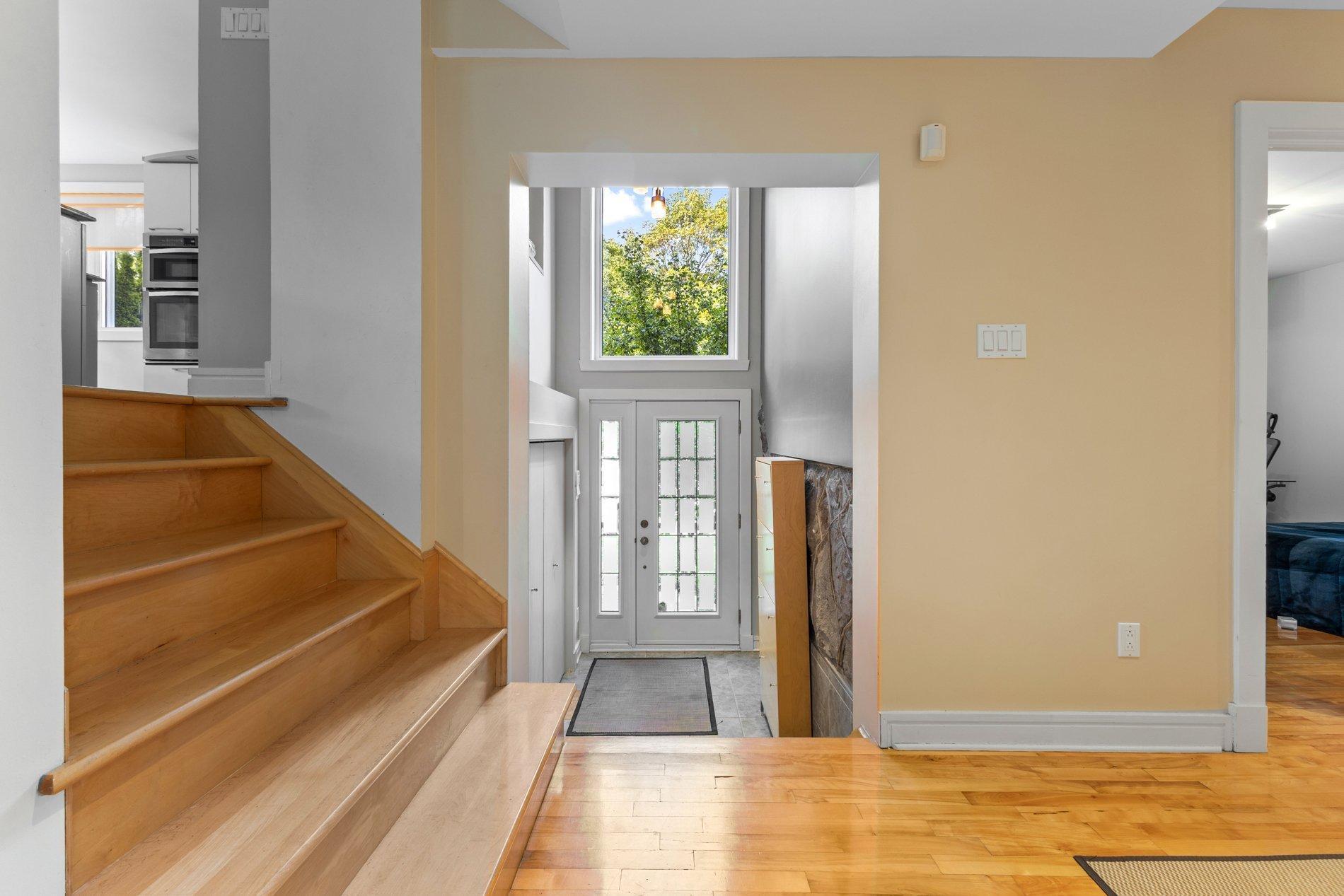 









10790


Rue André-Jobin

,
Montréal (Ahuntsic-Cartierville),




QC
H2B2W2

