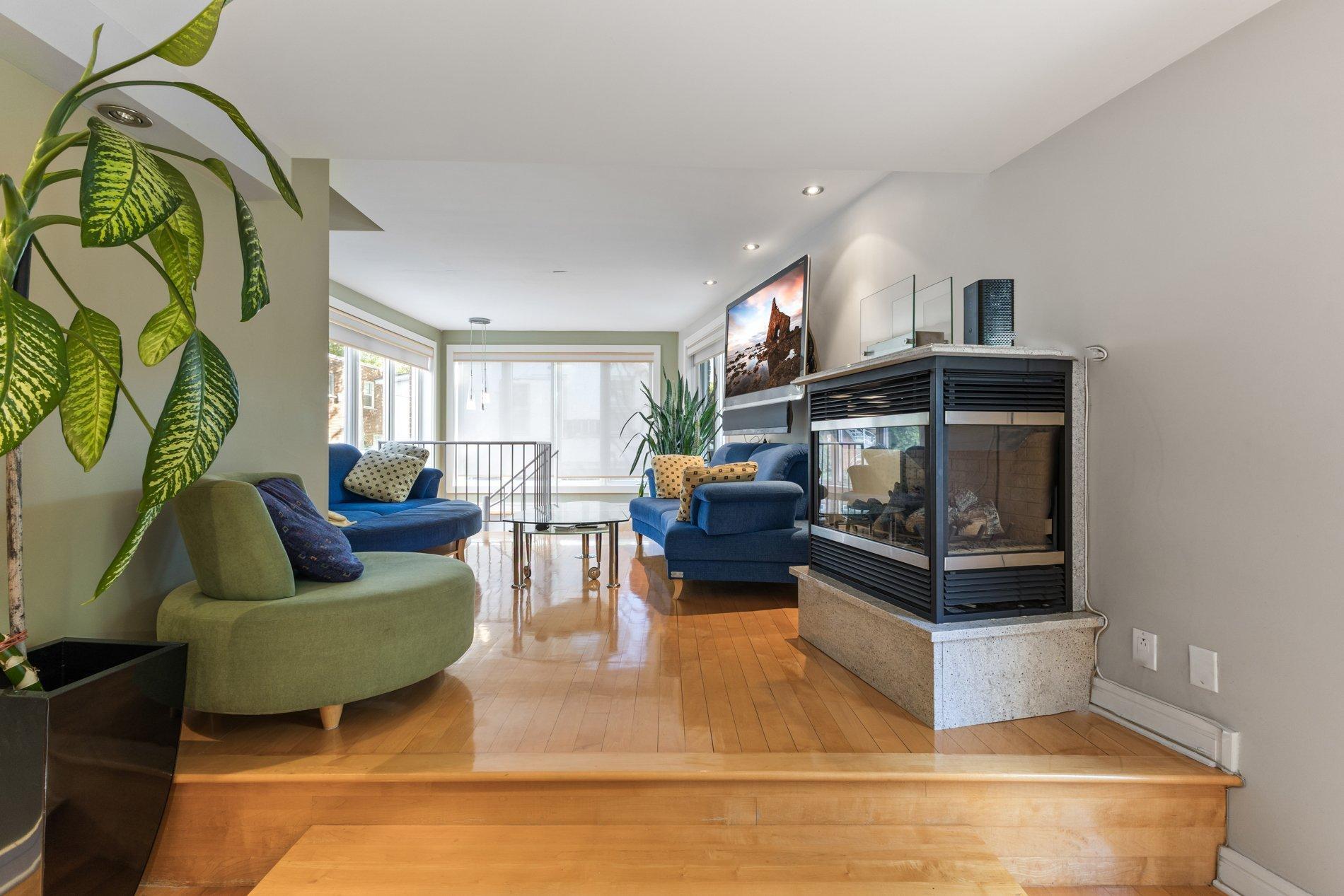 









10790


Rue André-Jobin

,
Montréal (Ahuntsic-Cartierville),




QC
H2B2W2

