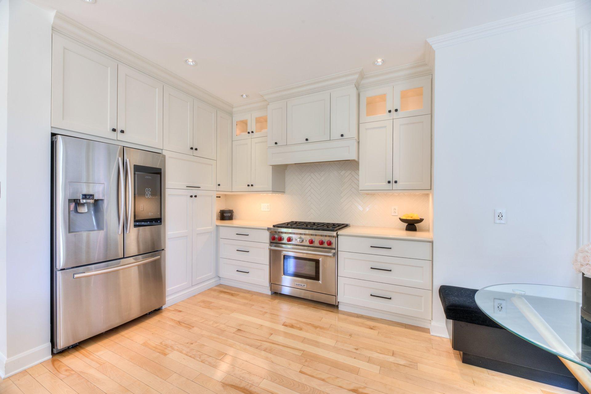 









2017


Boul. Alexis-Nihon

,
Montréal (Saint-Laurent),




QC
H4R3C4

