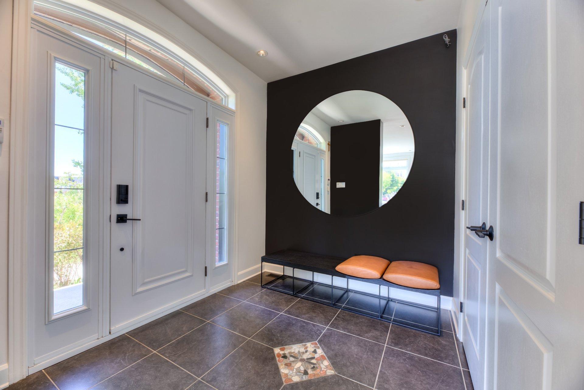 









2017


Boul. Alexis-Nihon

,
Montréal (Saint-Laurent),




QC
H4R3C4

