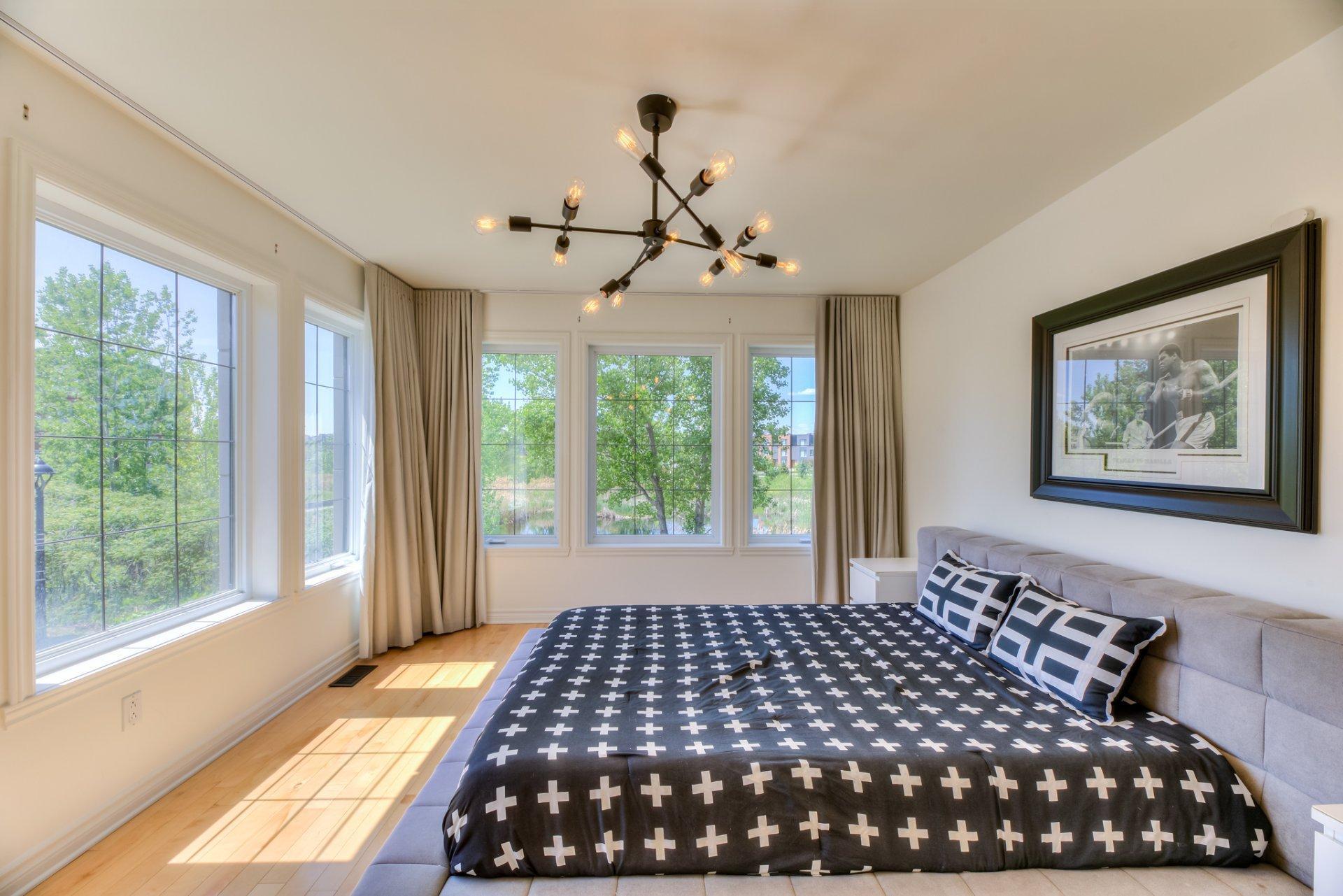 









2017


Boul. Alexis-Nihon

,
Montréal (Saint-Laurent),




QC
H4R3C4

