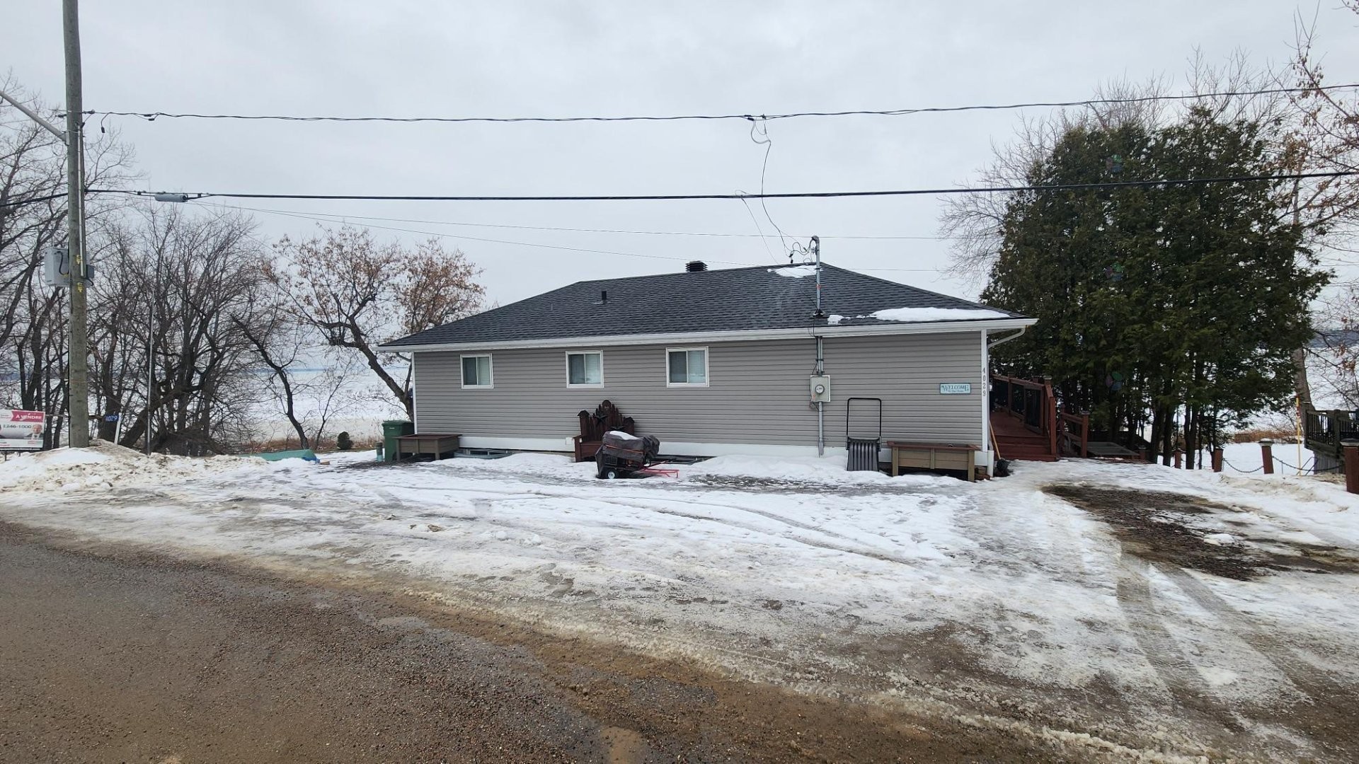 









4029


Ch. River

,
Pontiac,




QC
J0X2V0

