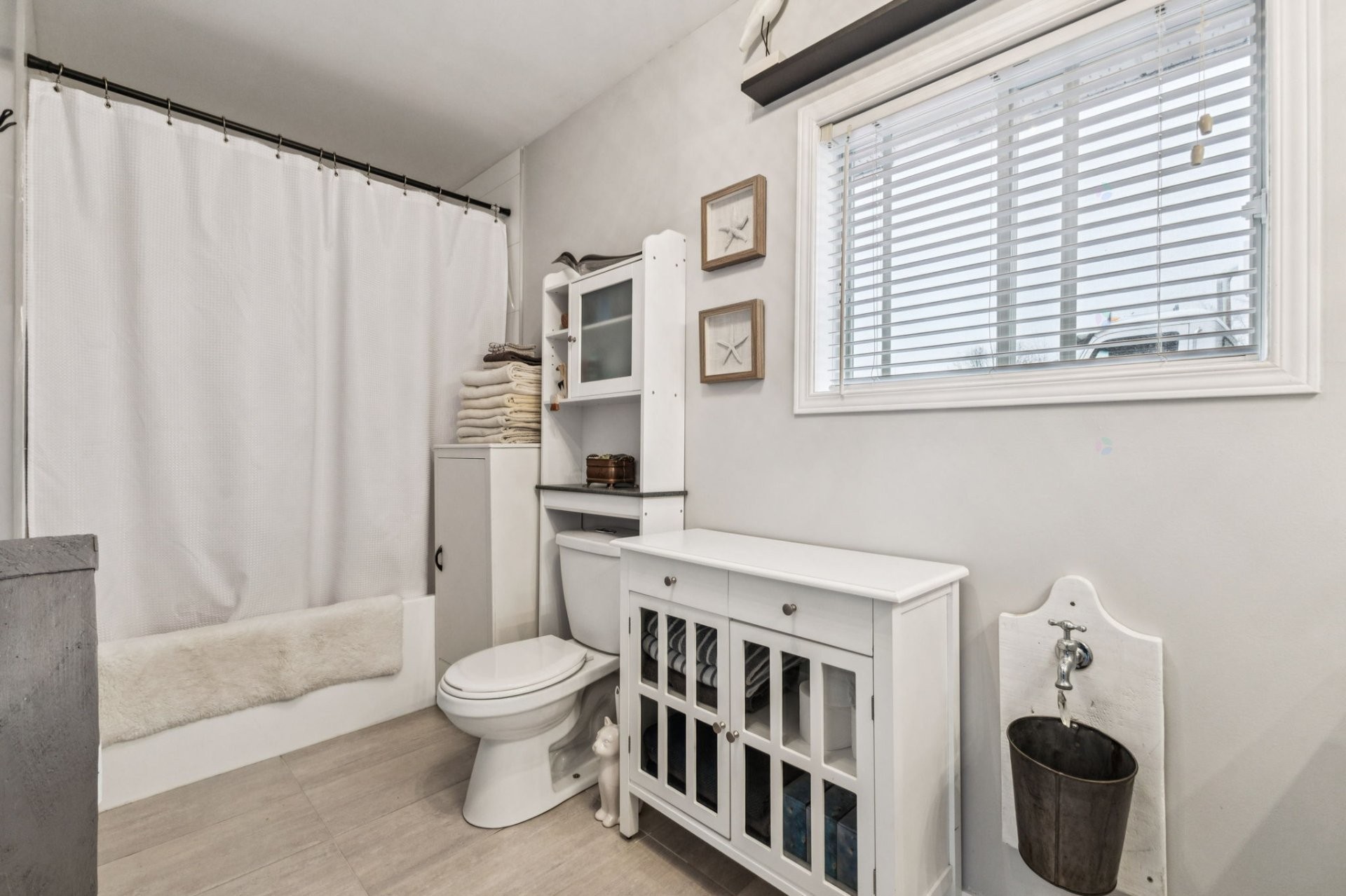 









4029


Ch. River

,
Pontiac,




QC
J0X2V0

