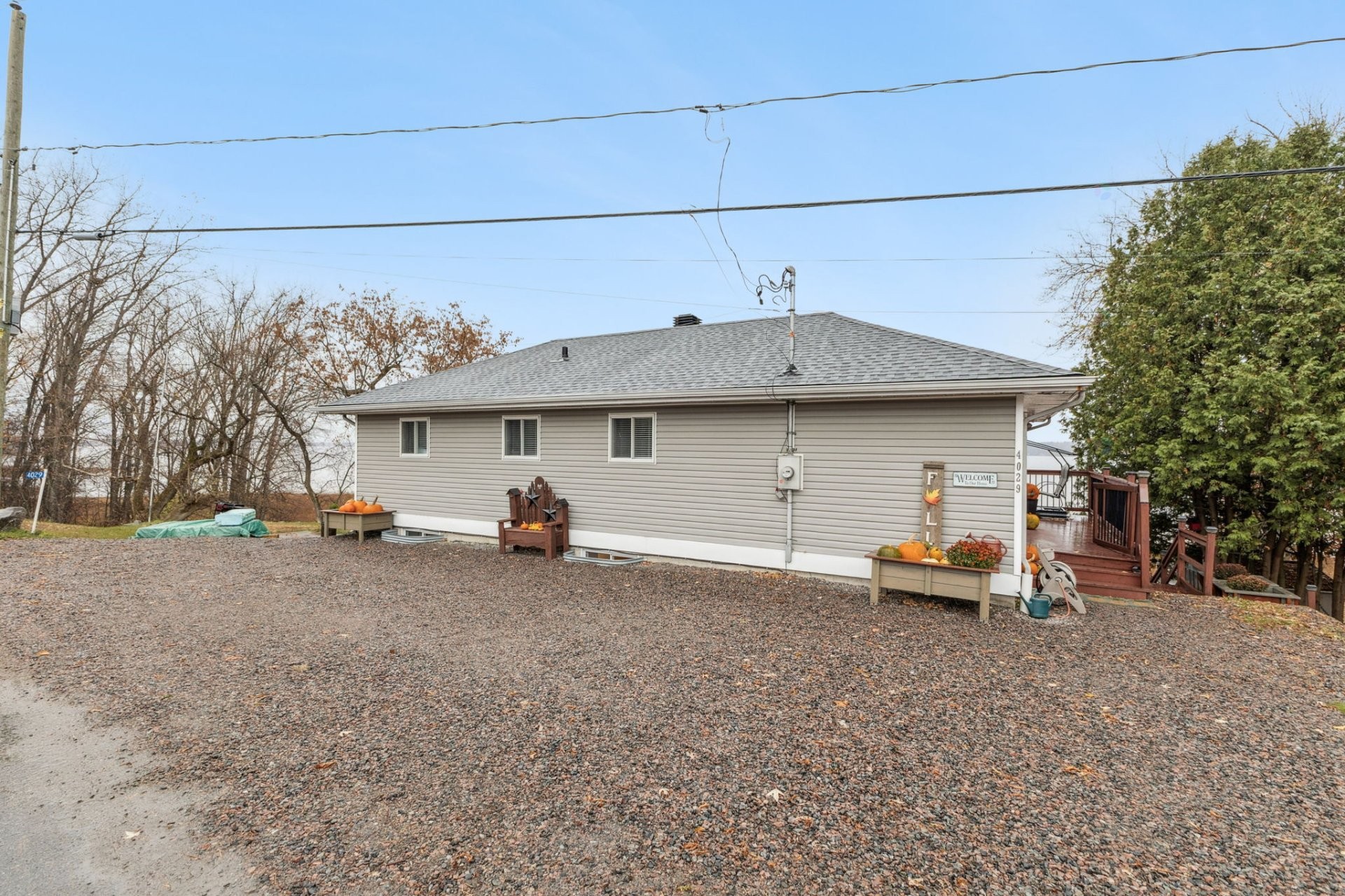 









4029


Ch. River

,
Pontiac,




QC
J0X2V0

