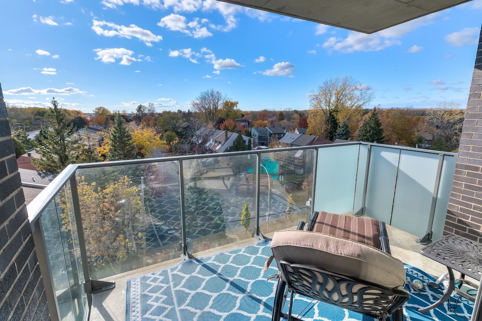 









365


Boul. Brunswick

, 612,
Pointe-Claire,




QC
H9R0H3

