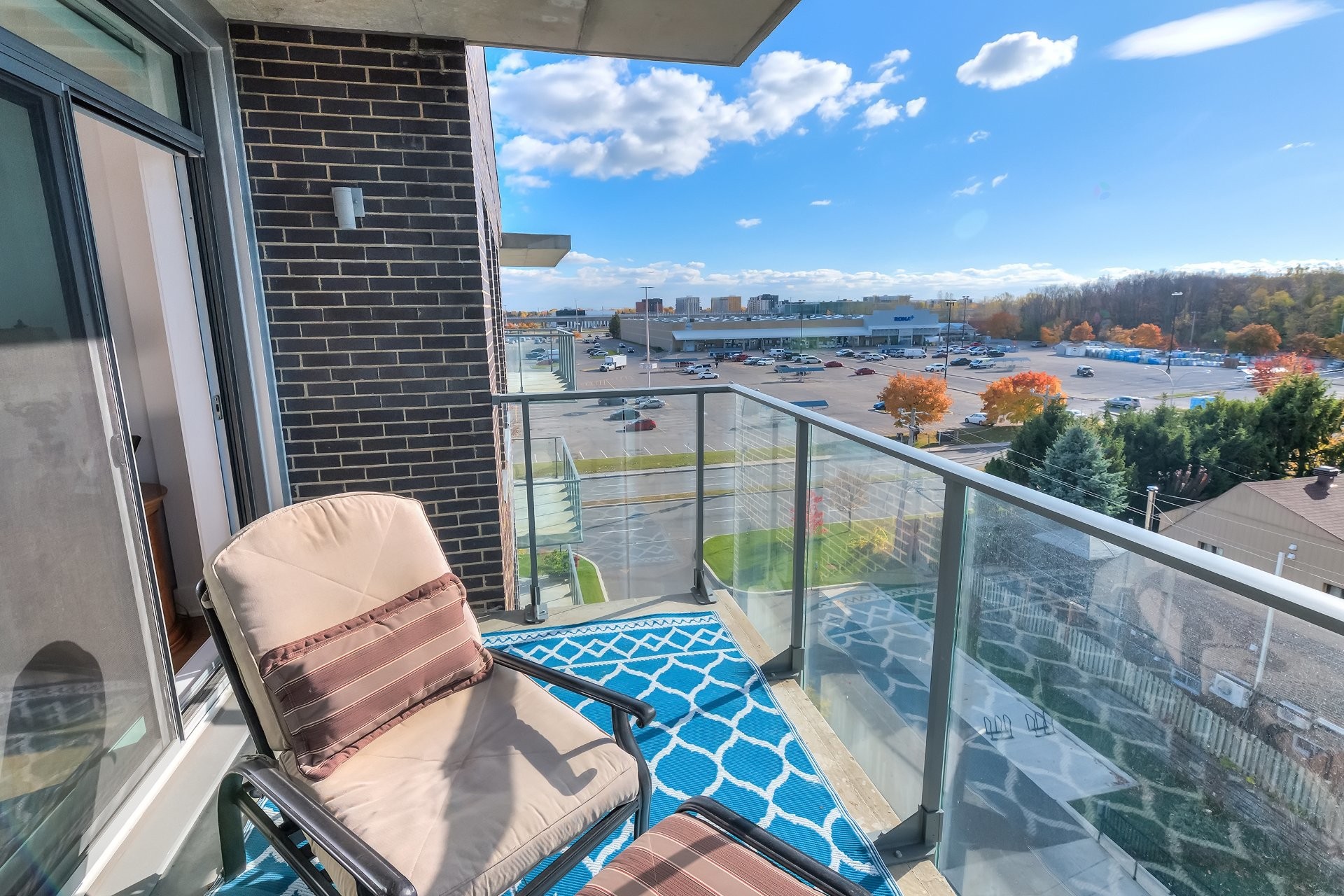 









365


Boul. Brunswick

, 612,
Pointe-Claire,




QC
H9R0H3

