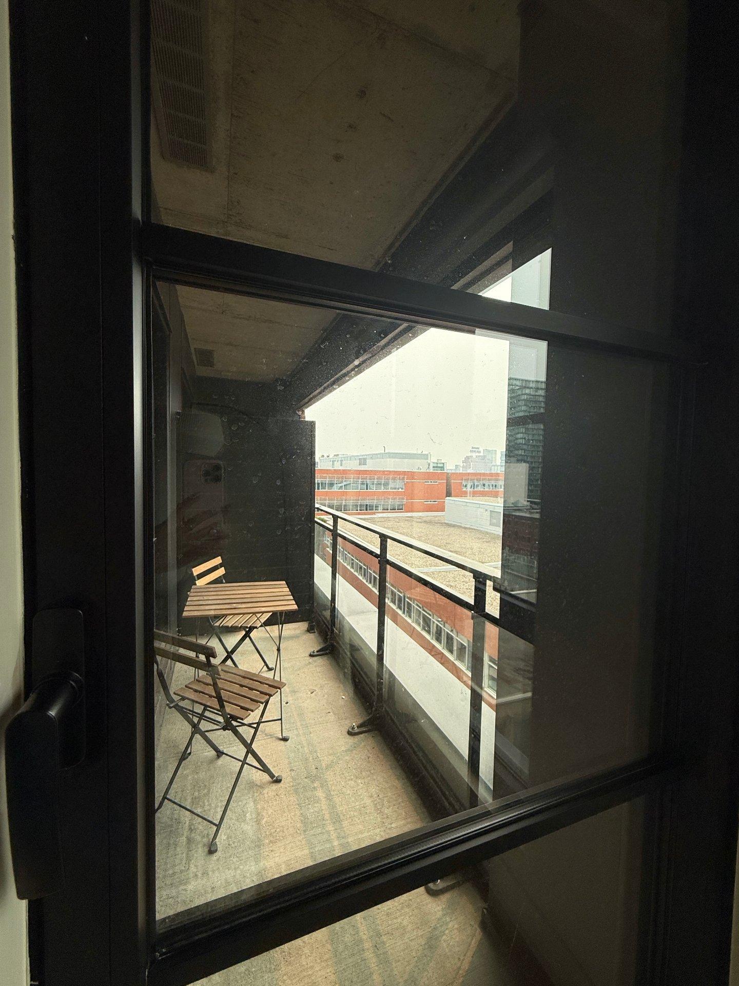 









650


Rue Wellington

, 916,
Montréal (Ville-Marie),




QC
H3C1T3

