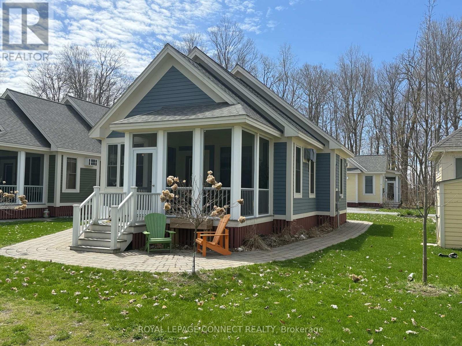 












222 - 17 HOLLOW LANE

,
Prince Edward County,







Ontario
K0K1P0

