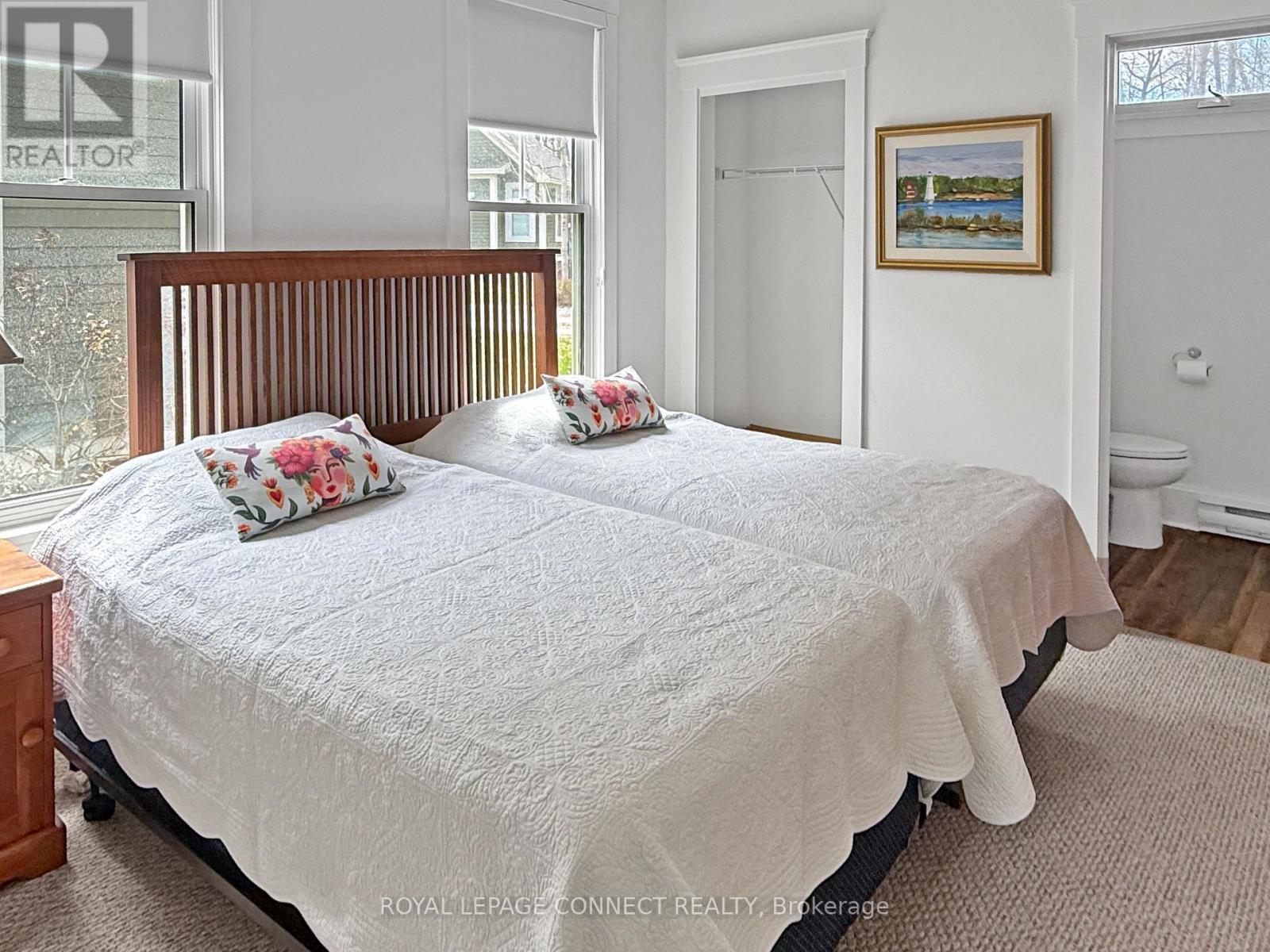 












222 - 17 HOLLOW LANE

,
Prince Edward County,







Ontario
K0K1P0

