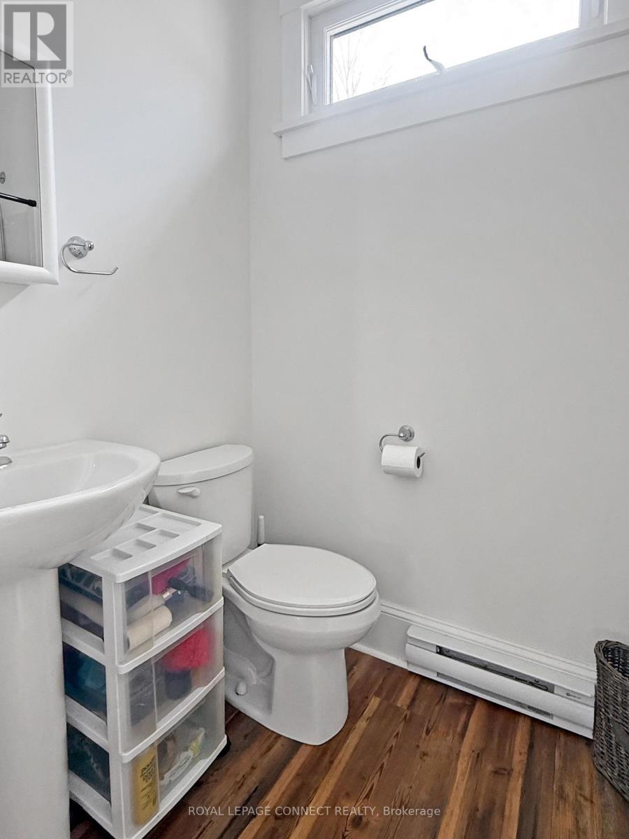 












222 - 17 HOLLOW LANE

,
Prince Edward County,







Ontario
K0K1P0

