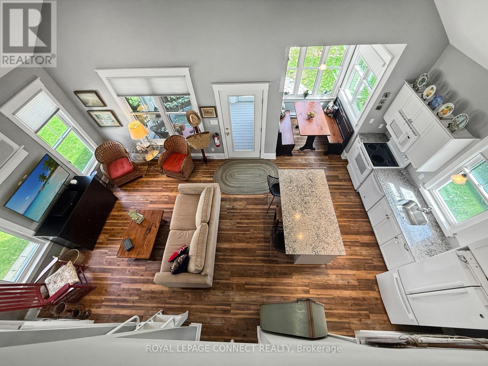 












222 - 17 HOLLOW LANE

,
Prince Edward County,







Ontario
K0K1P0

