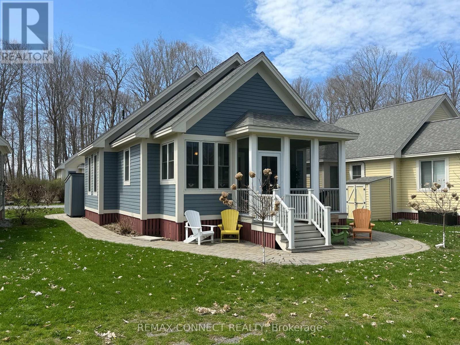 












222 - 17 HOLLOW LANE

,
Prince Edward County,







Ontario
K0K1P0

