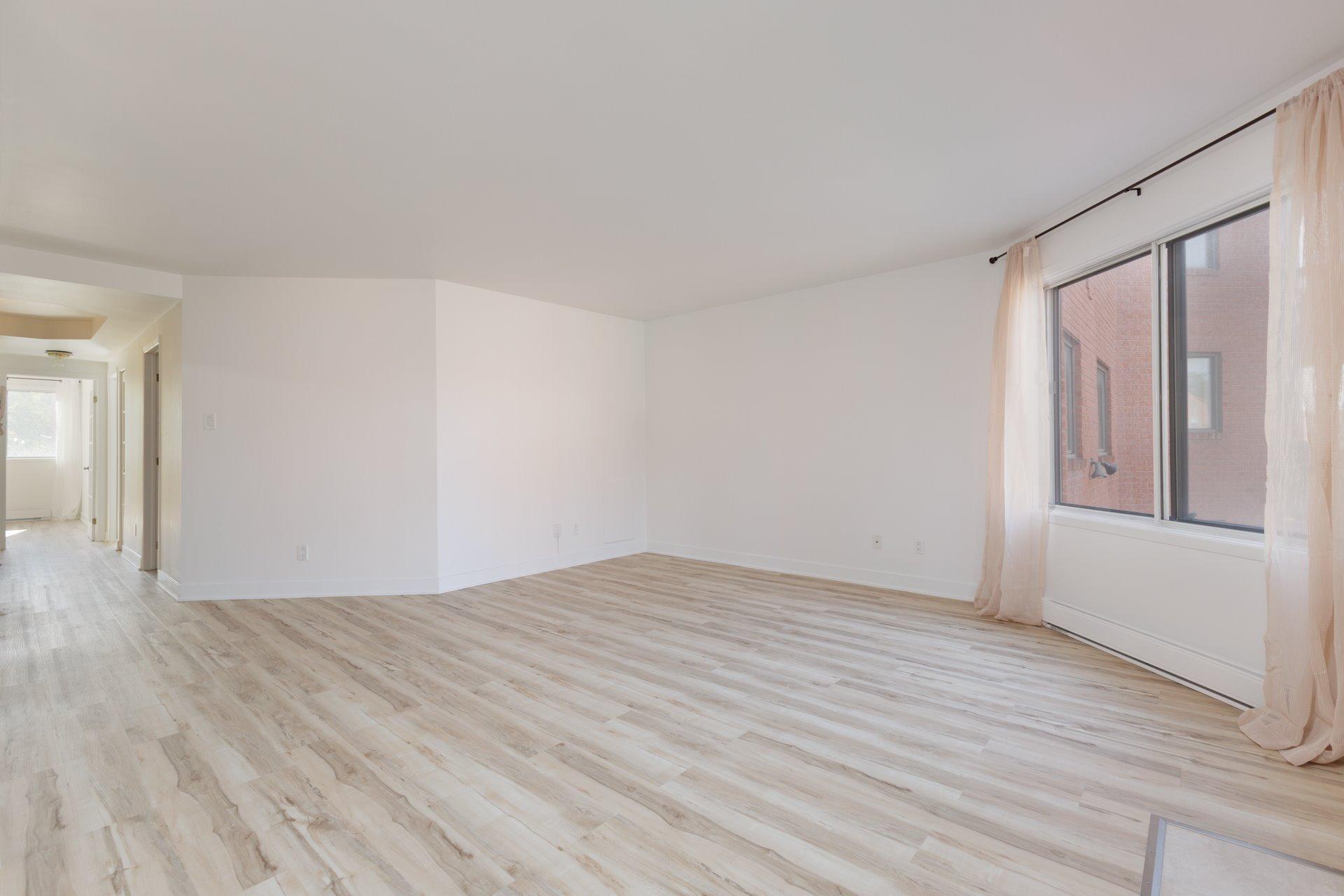 









1350


Rue Hyman

, 201,
Montréal (Pierrefonds-Roxboro),




QC
H8Y3N8

