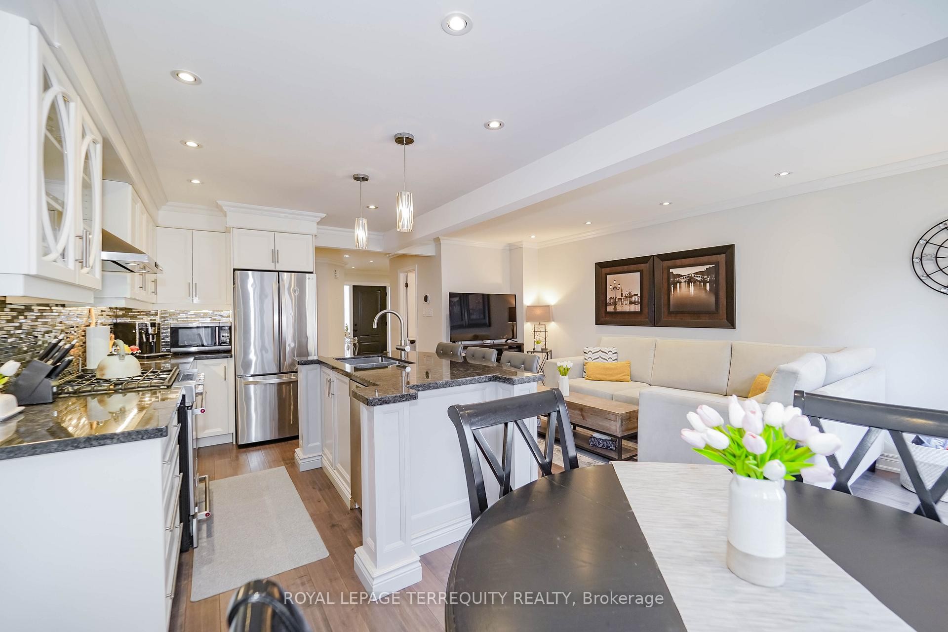 









9


Stonebriar

Drive,
Vaughan,




ON
L6A 2N5

