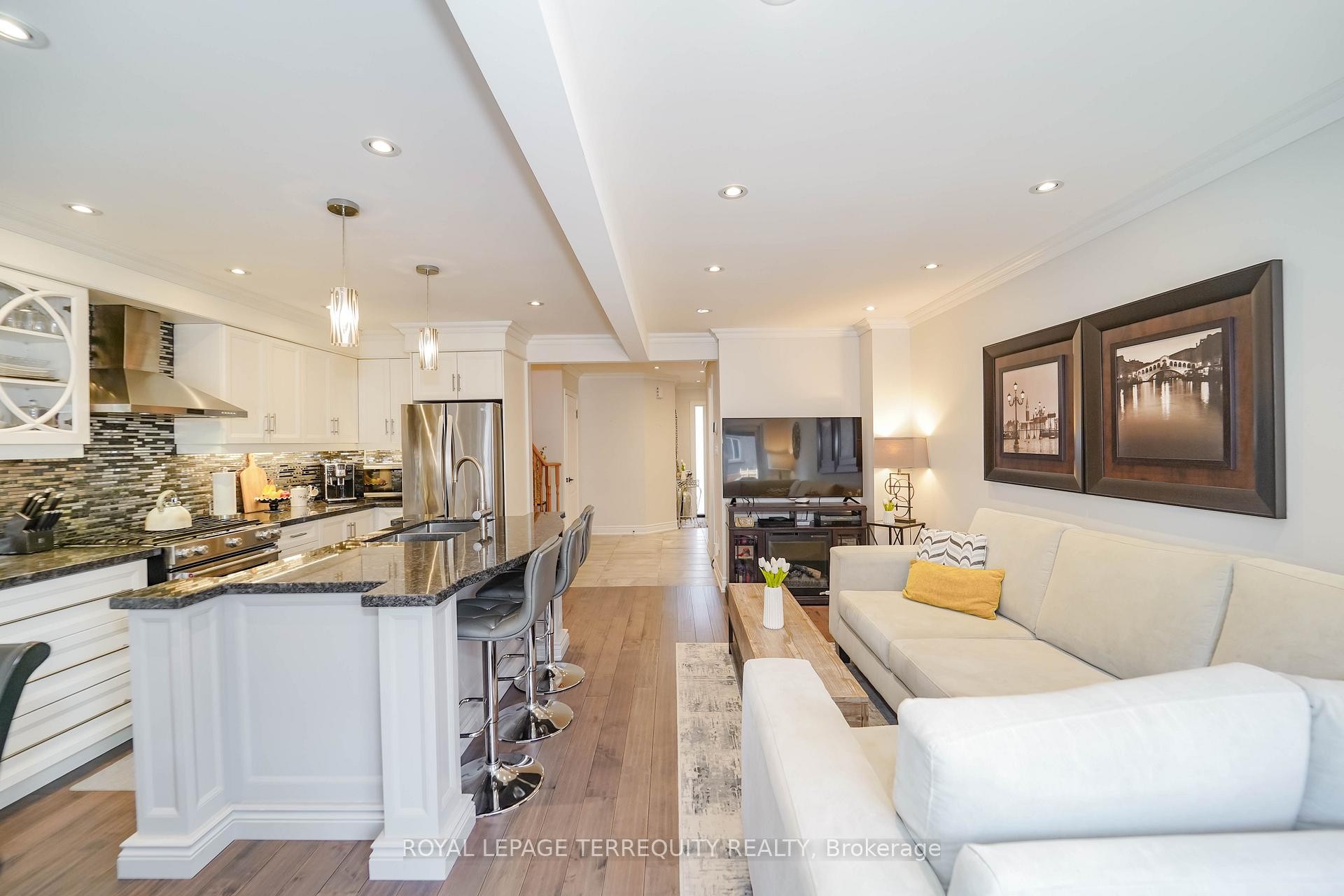 









9


Stonebriar

Drive,
Vaughan,




ON
L6A 2N5

