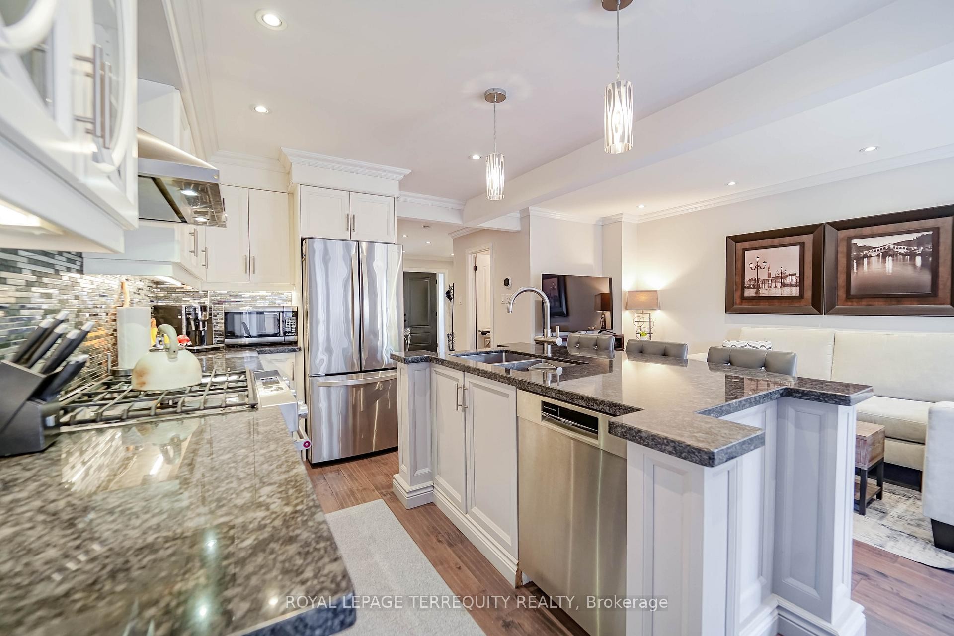 









9


Stonebriar

Drive,
Vaughan,




ON
L6A 2N5

