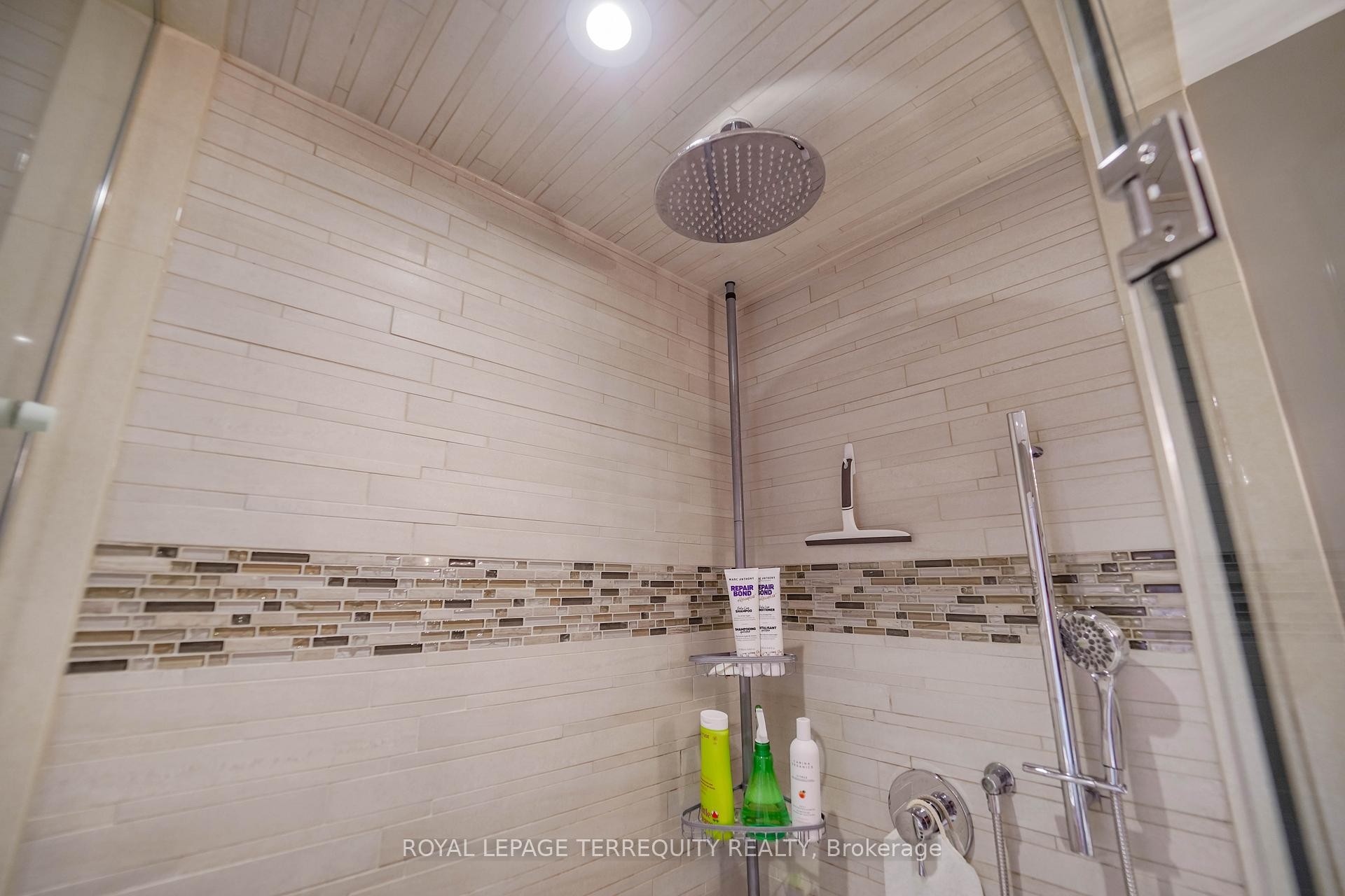 









9


Stonebriar

Drive,
Vaughan,




ON
L6A 2N5

