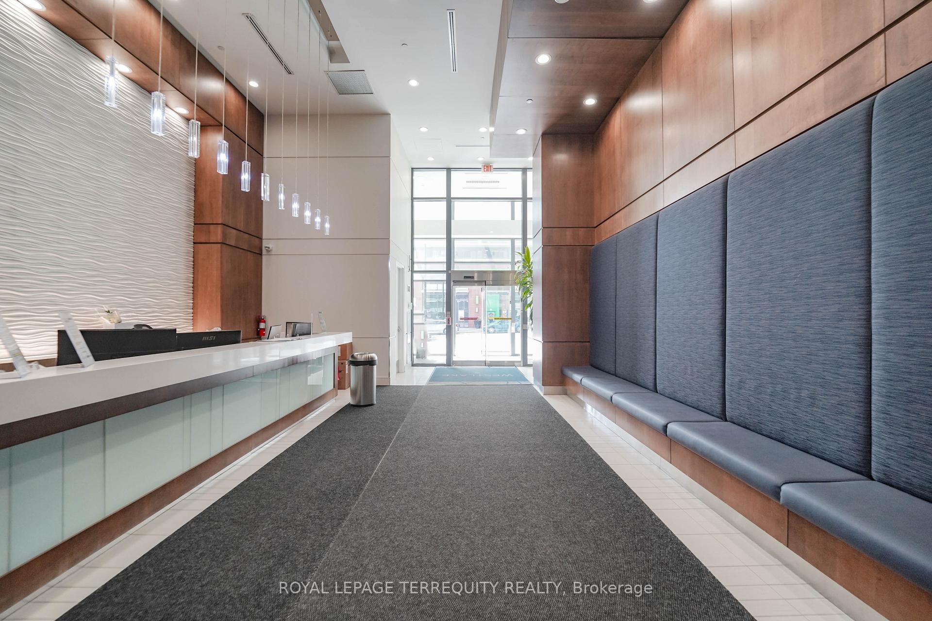 









2200


Lakeshore

Boulevard West, 4007,
Toronto,




ON
M8V 1A4

