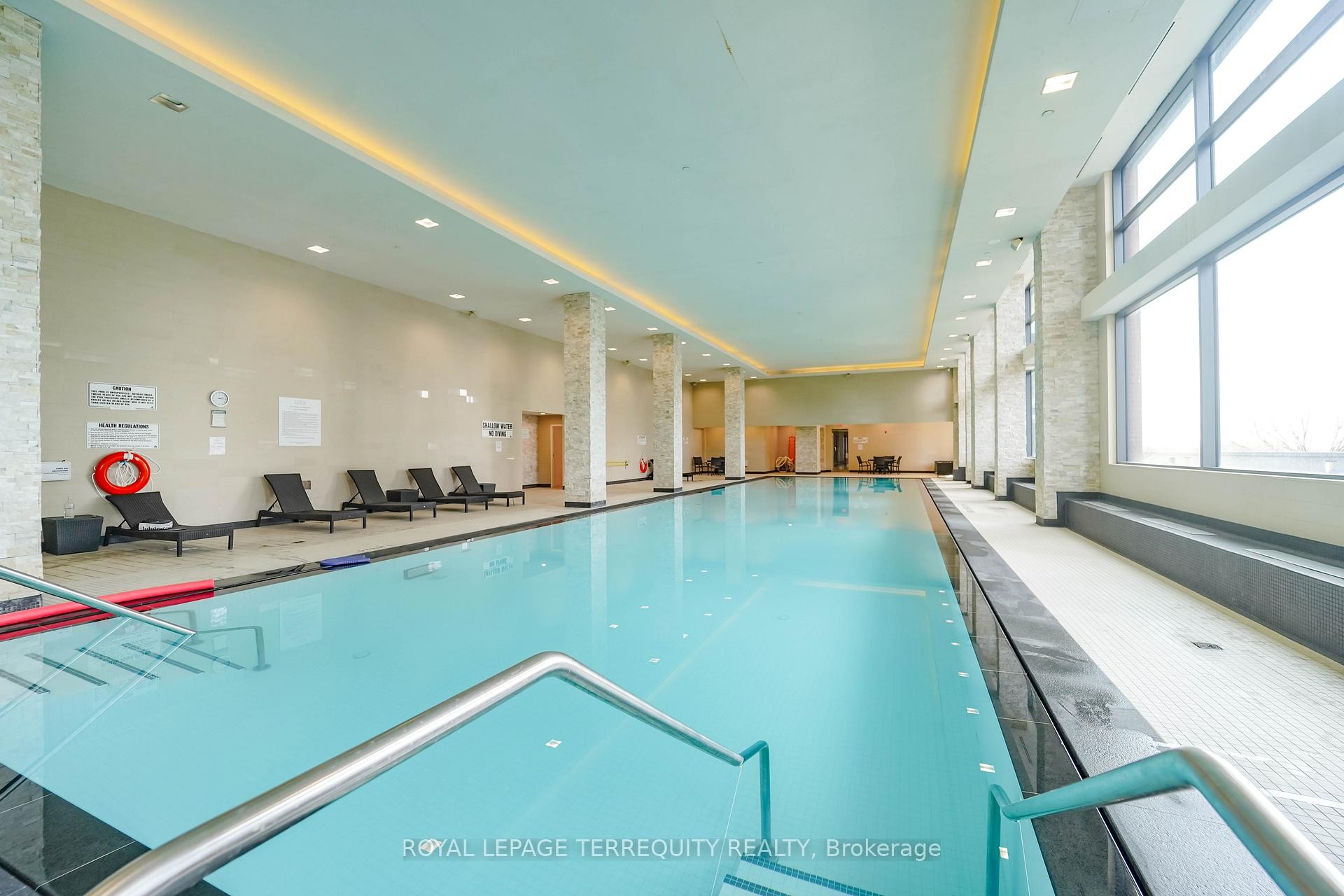 









2200


Lakeshore

Boulevard West, 4007,
Toronto,




ON
M8V 1A4

