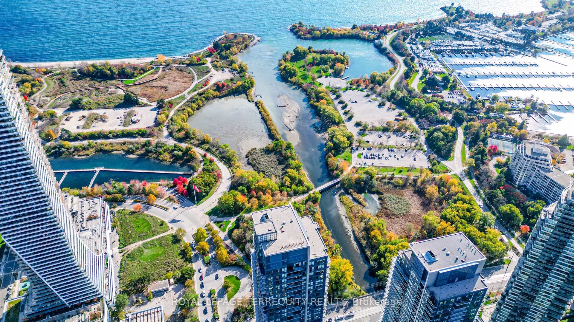 









2200


Lakeshore

Boulevard West, 4007,
Toronto,




ON
M8V 1A4

