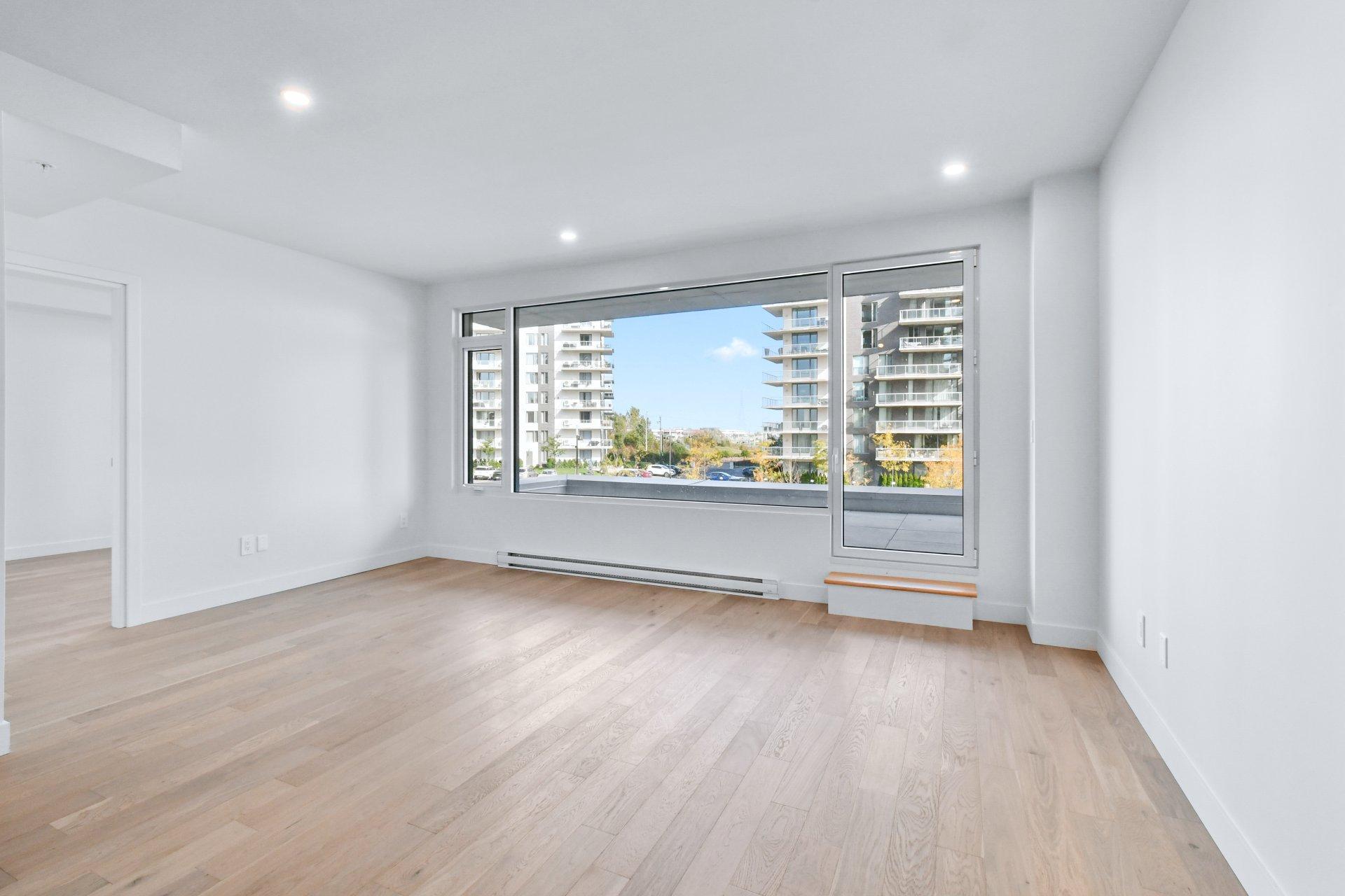 









3665


Av. Jean-Béraud

, 205,
Laval (Chomedey),




QC
H7R0R7

