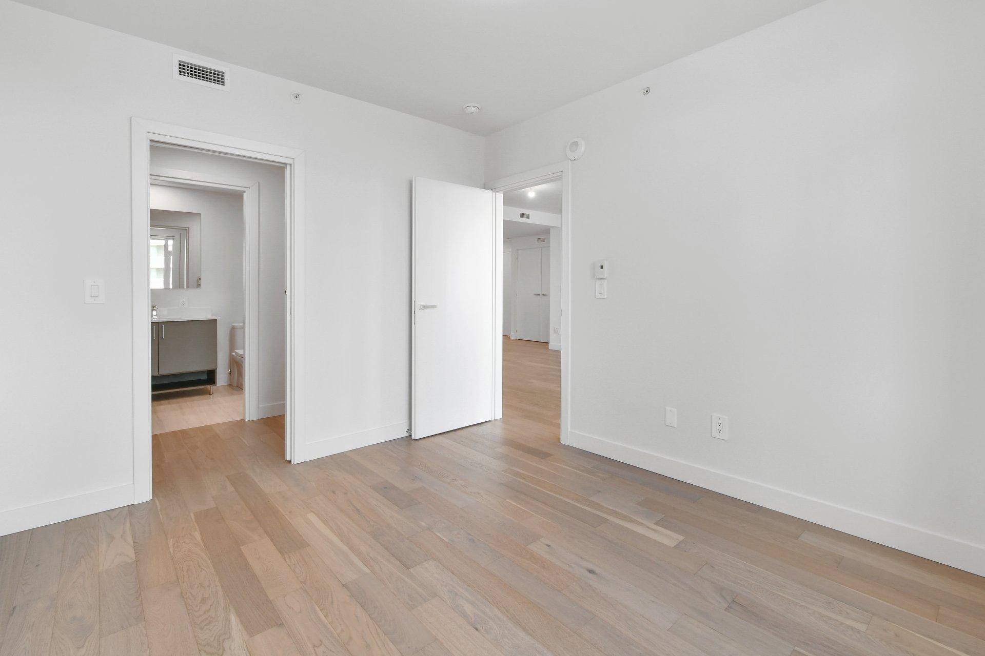 









3665


Av. Jean-Béraud

, 205,
Laval (Chomedey),




QC
H7R0R7

