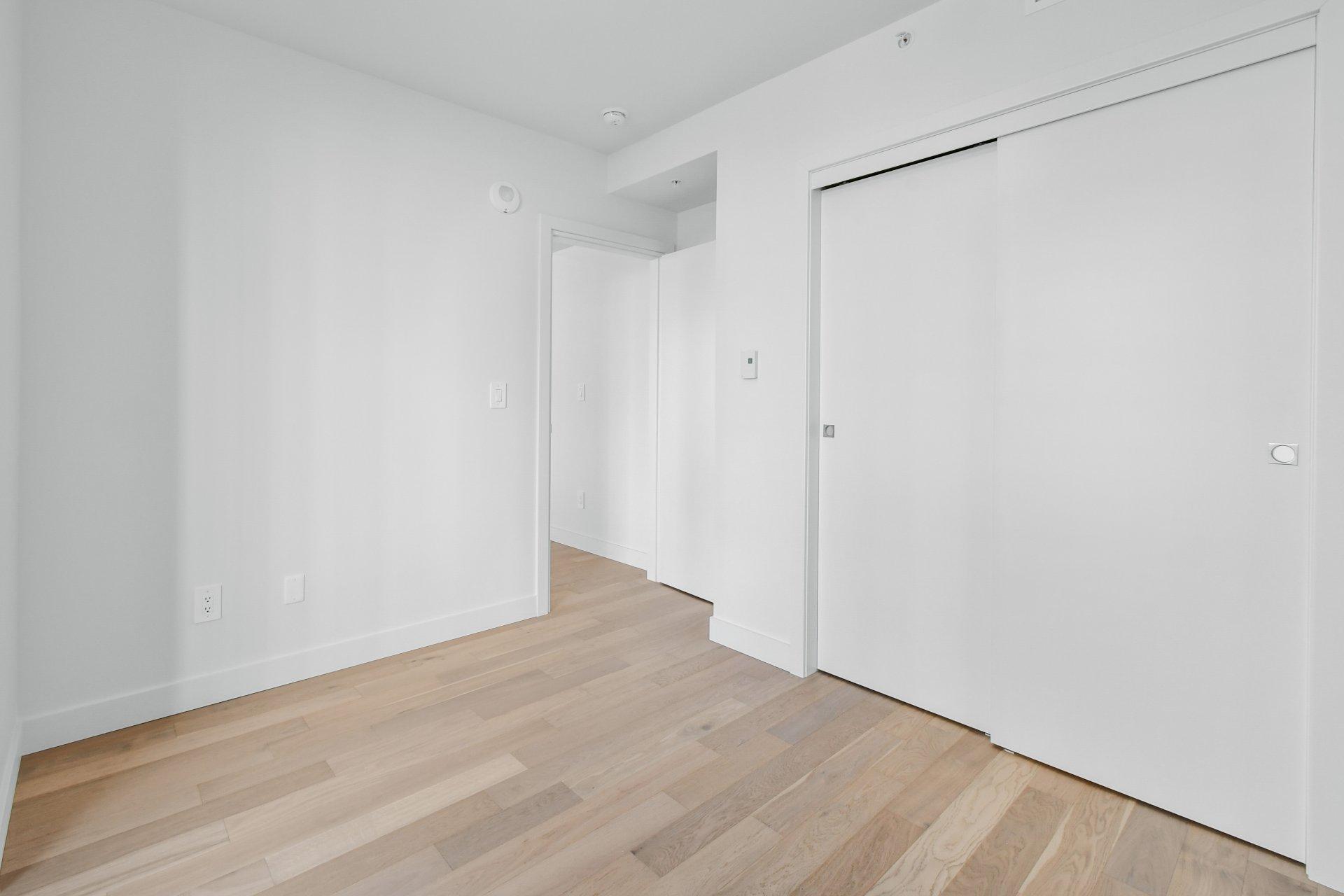 









3665


Av. Jean-Béraud

, 205,
Laval (Chomedey),




QC
H7R0R7

