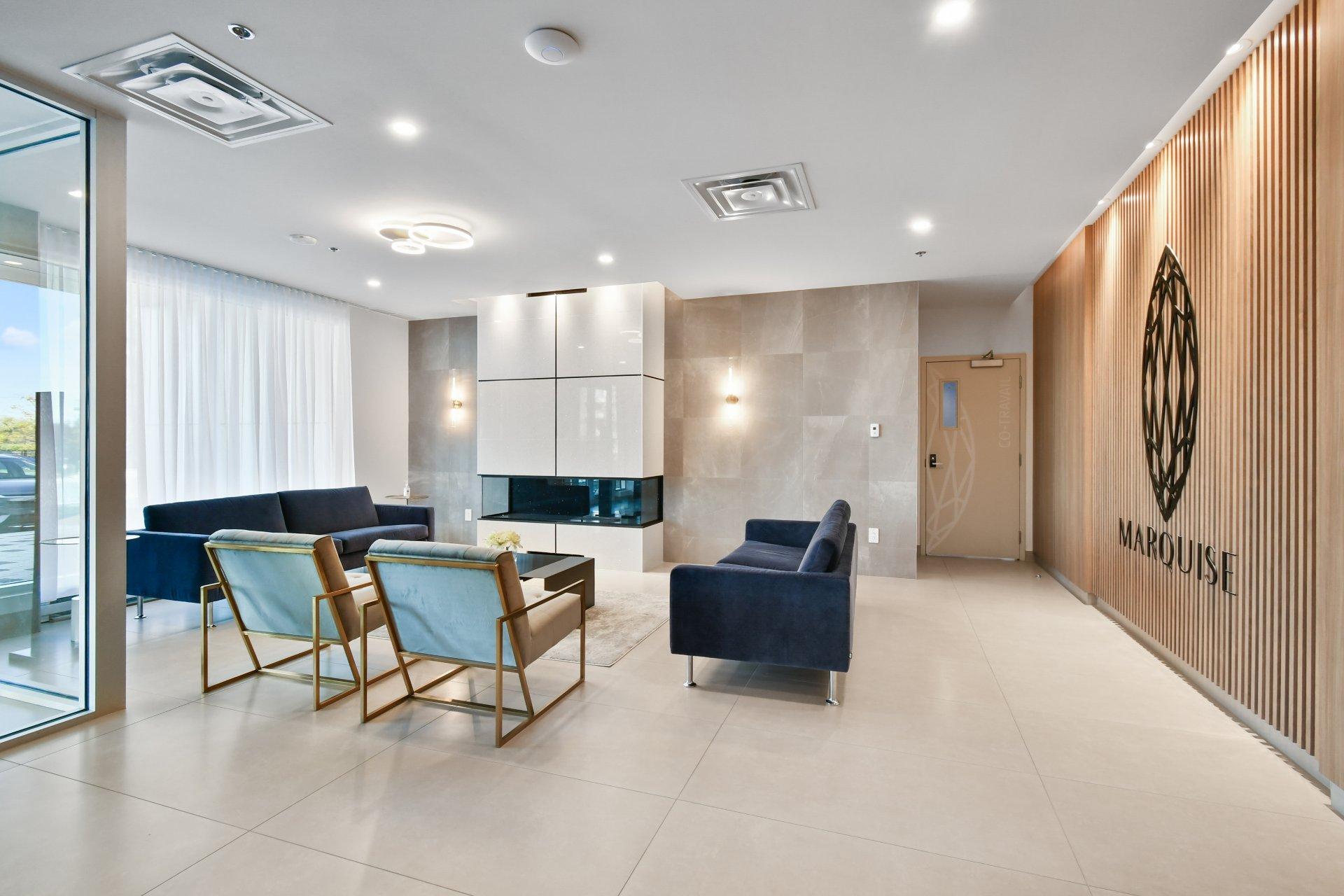 









3665


Av. Jean-Béraud

, 205,
Laval (Chomedey),




QC
H7R0R7

