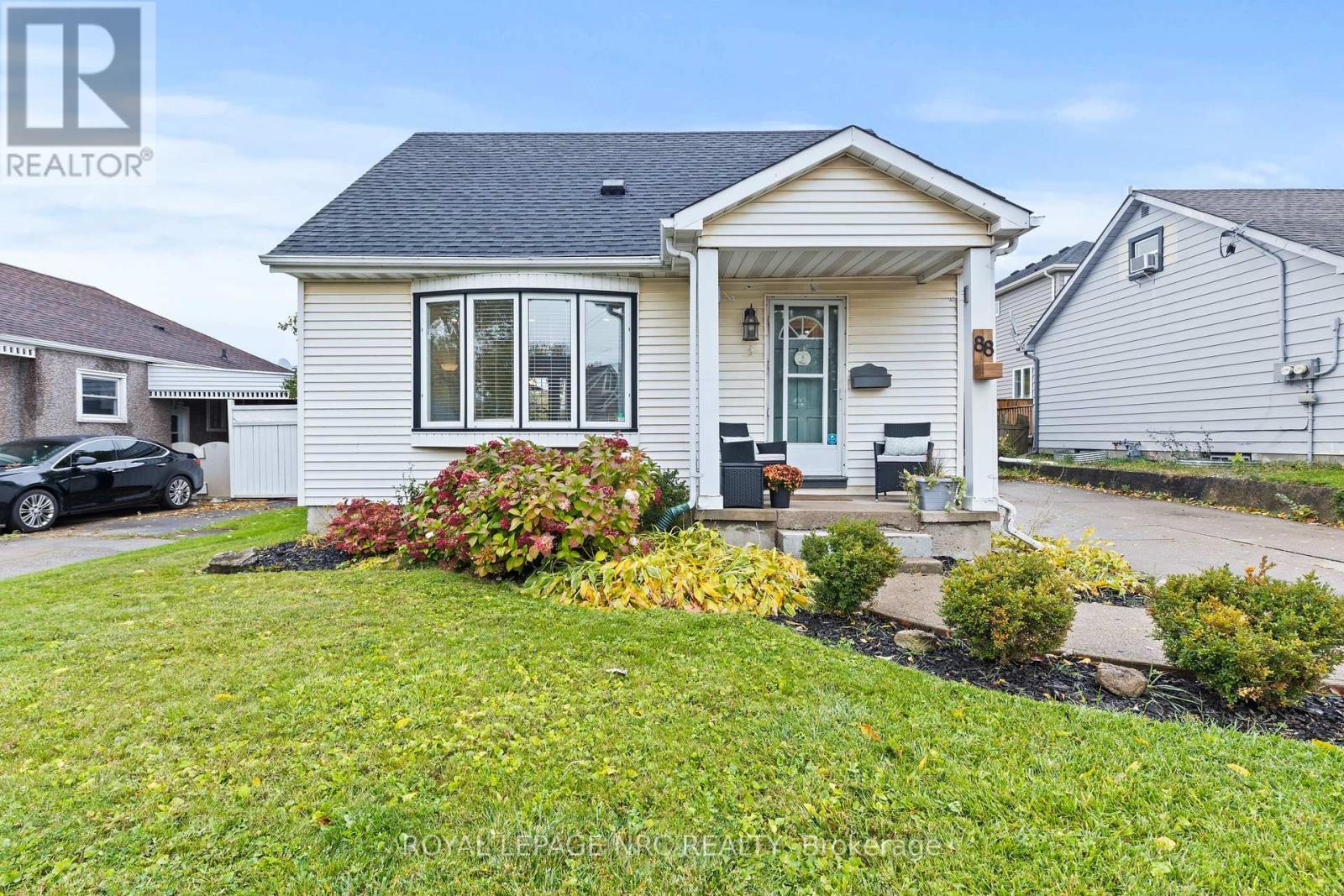 












88 PARK AVENUE

,
St. Catharines (Secord Woods),




Ontario
L2P1R9

