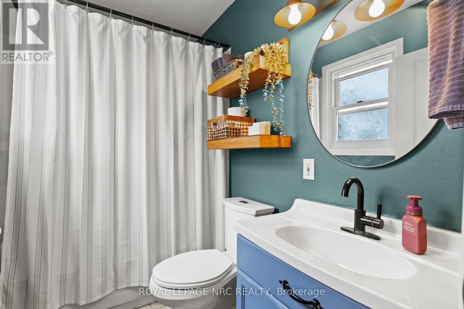 












88 PARK AVENUE

,
St. Catharines (Secord Woods),




Ontario
L2P1R9

