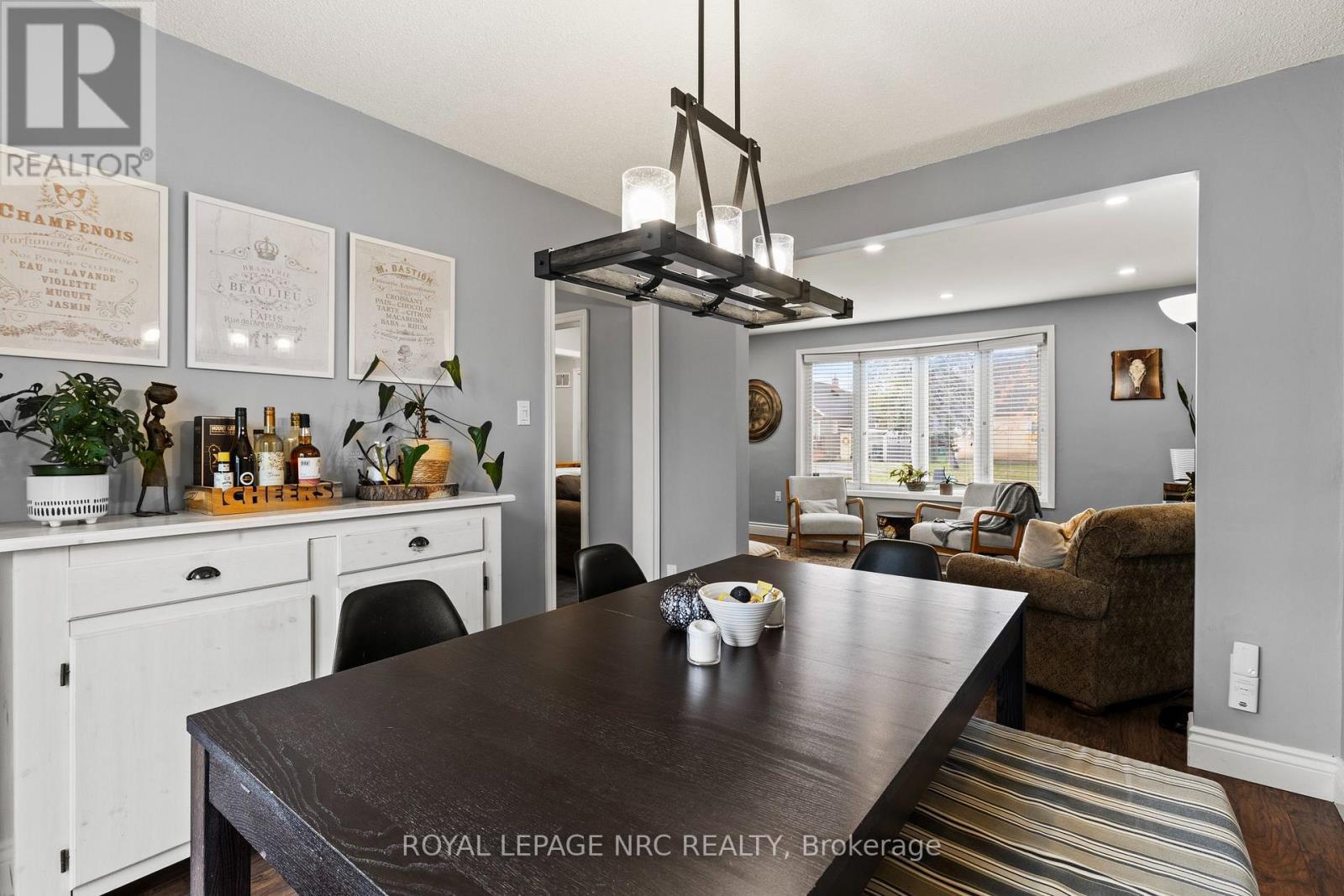 












88 PARK AVENUE

,
St. Catharines (Secord Woods),




Ontario
L2P1R9

