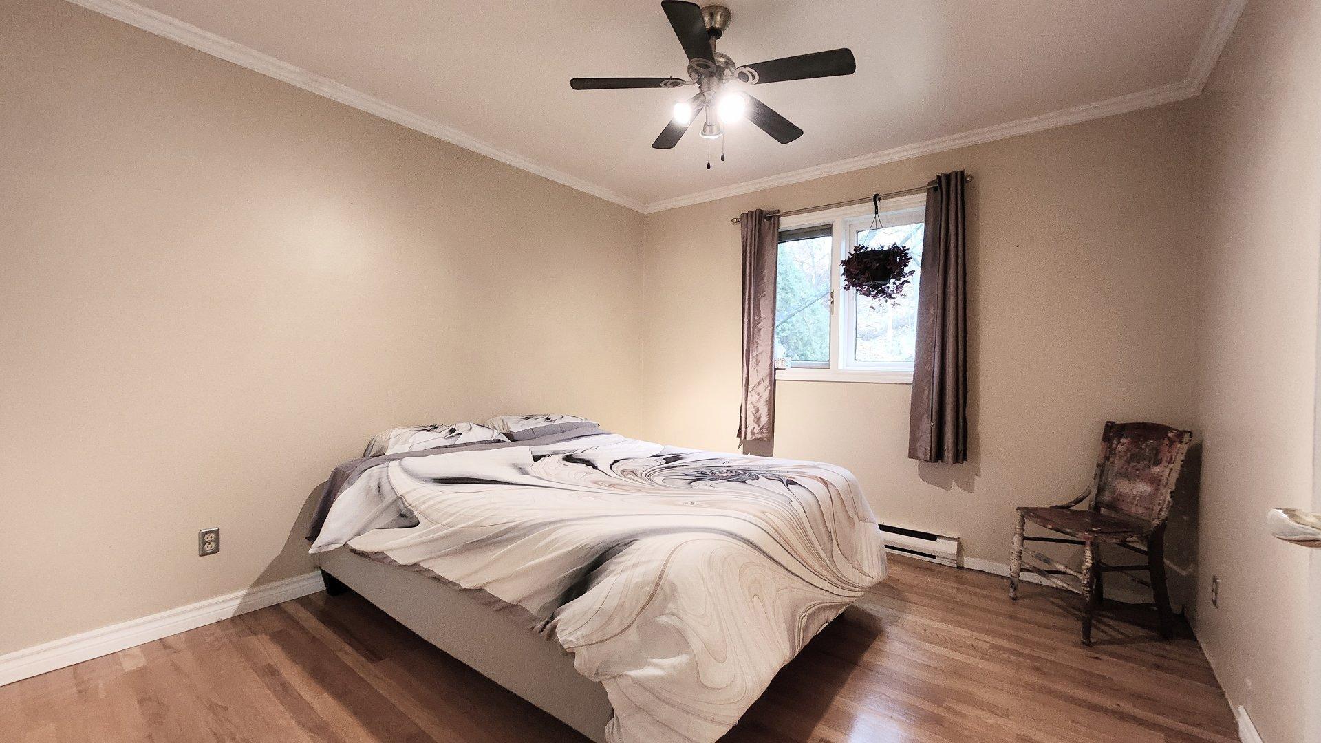 









111


Rue Bouvette

,
Shawinigan,




QC
G9P4X1

